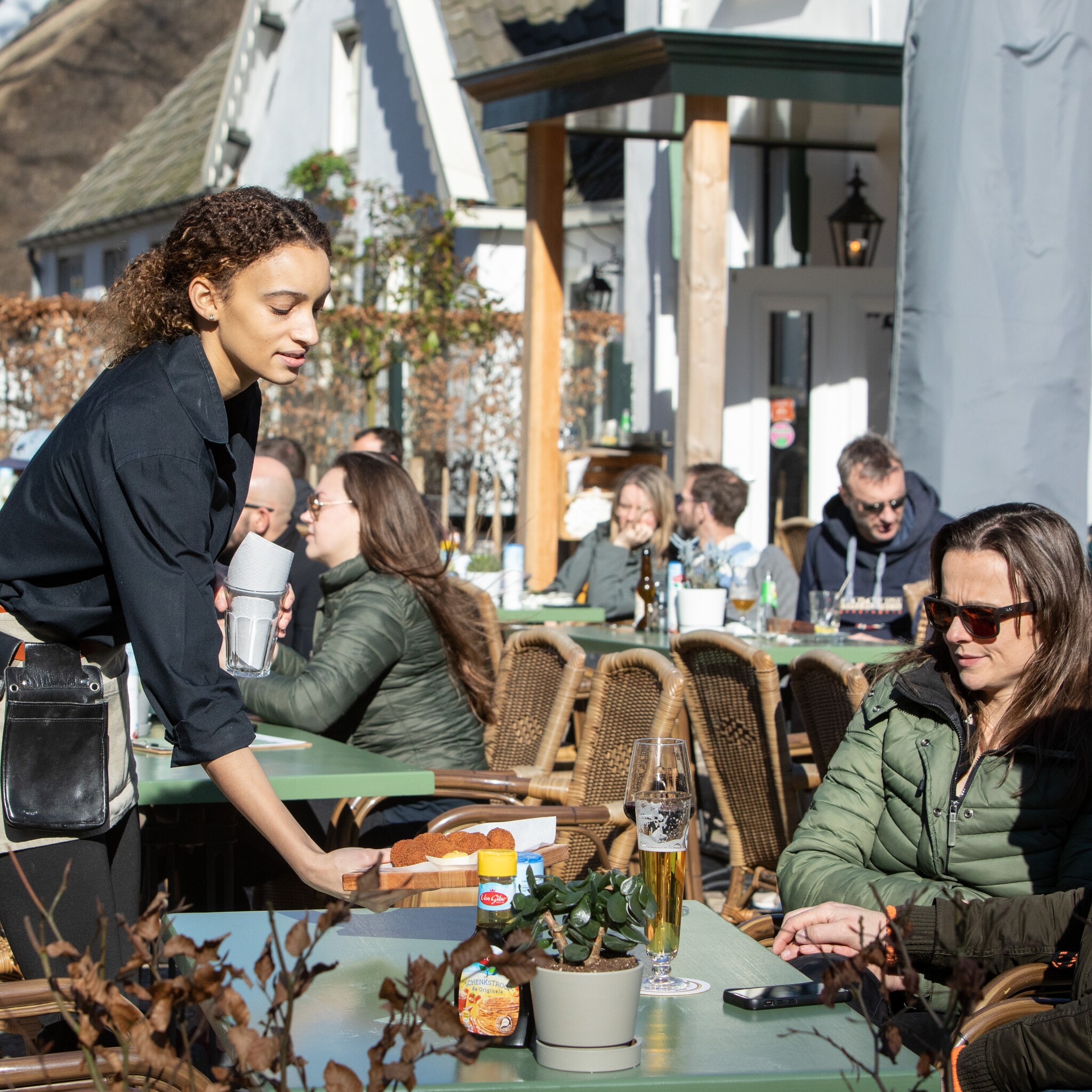 horeca verwacht in 2024 ook lastig jaar hoever kun je je prijzen aanpassen