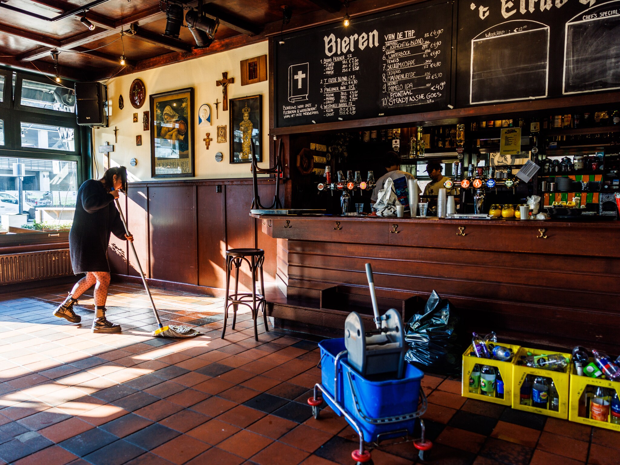 faillissement horeca eetcafe t elfde gebod tilburg personeelstekort inflatie corona