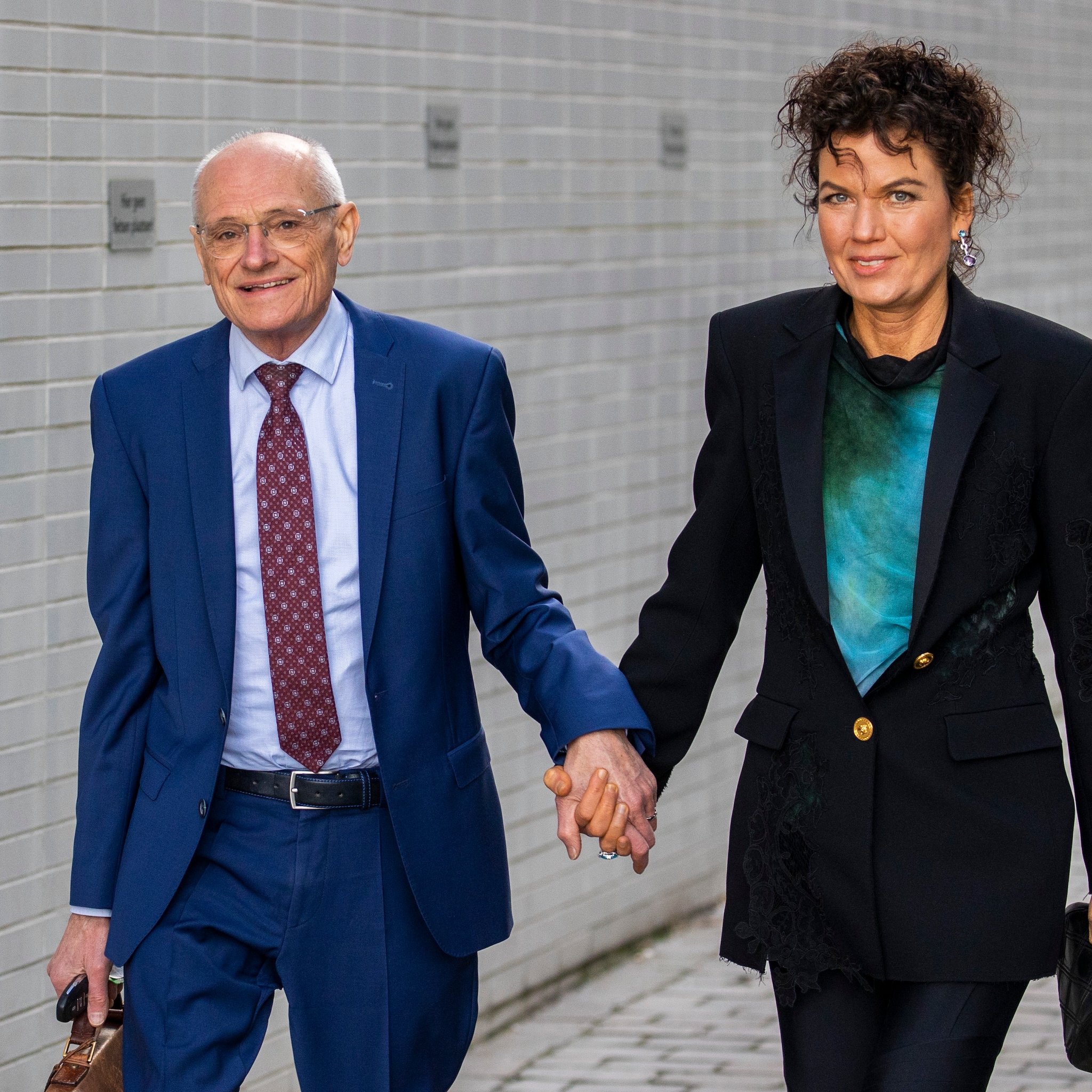 gevallen zakenman gerard sanderink moet per direct 91 miljoen terugbetalen aan zijn eigen bedrijf centric