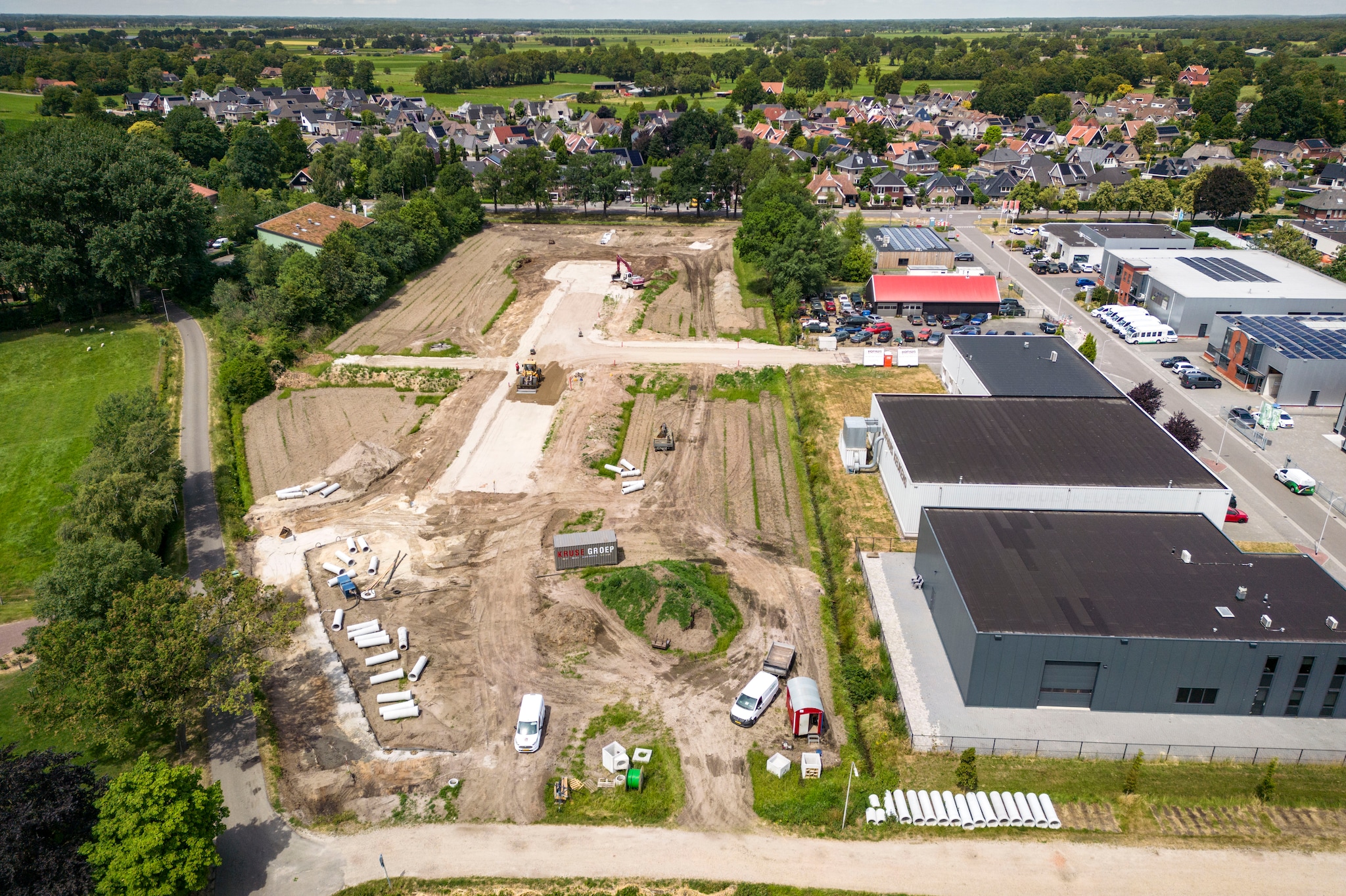 Ruim de helft van de bedrijventerreinen heeft geen capaciteit meer voor extra afname van elektriciteit. Drie op de tien locaties heeft voorlopig geen stroom beschikbaar. Robin Hilberink