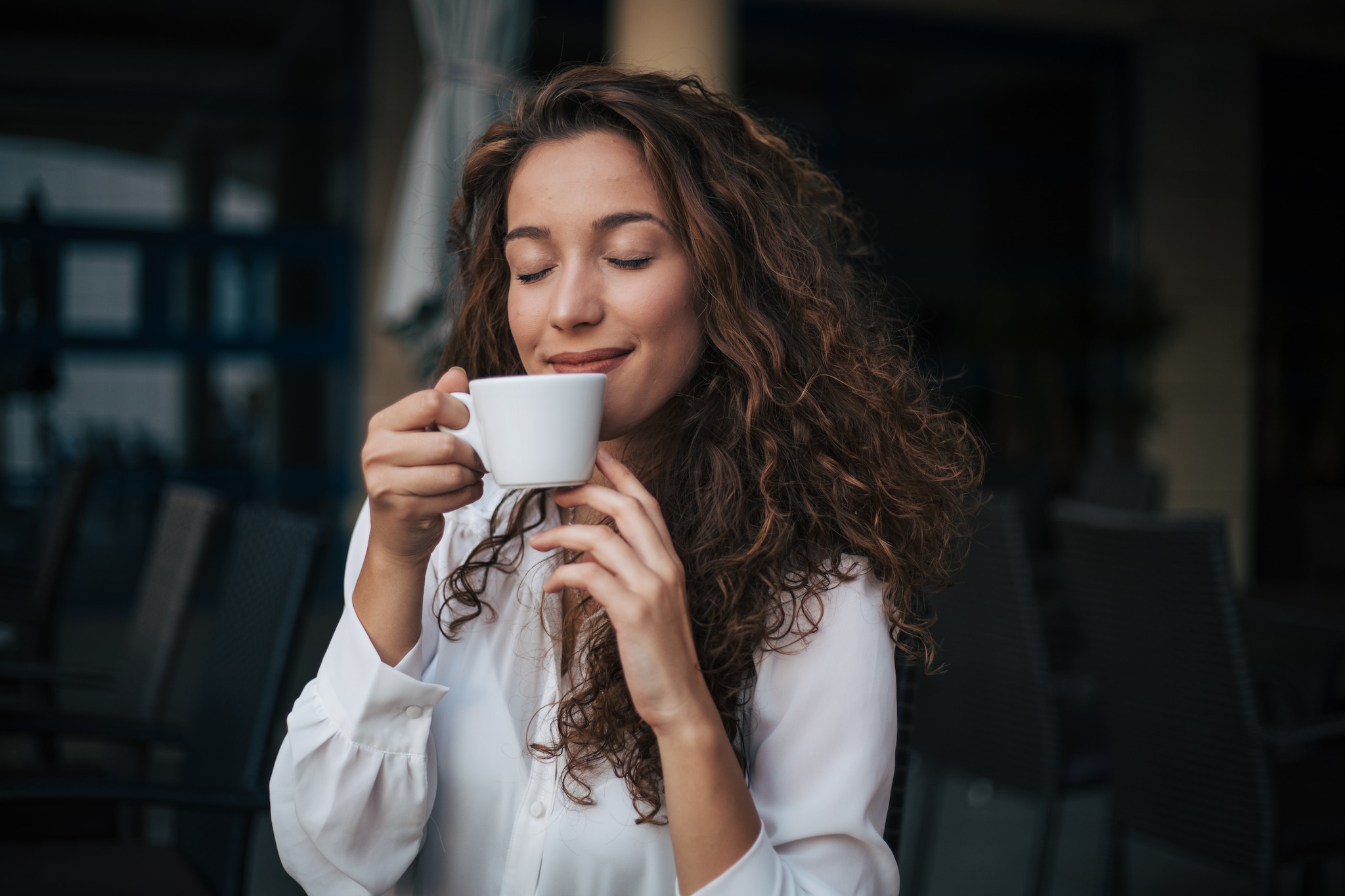 Vrouwen hebben een voorkeur voor cappuccino, mannen preferen zwarte koffie. Getty Images