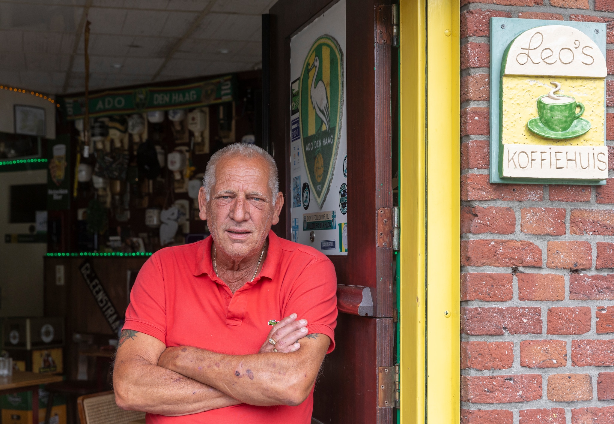 Leo Dommanschet heeft na zestien jaar zijn koffiehuis verkocht. Leo Dommanschet heeft na zestien jaar zijn koffiehuis verkocht. Foto: Henriette Guest