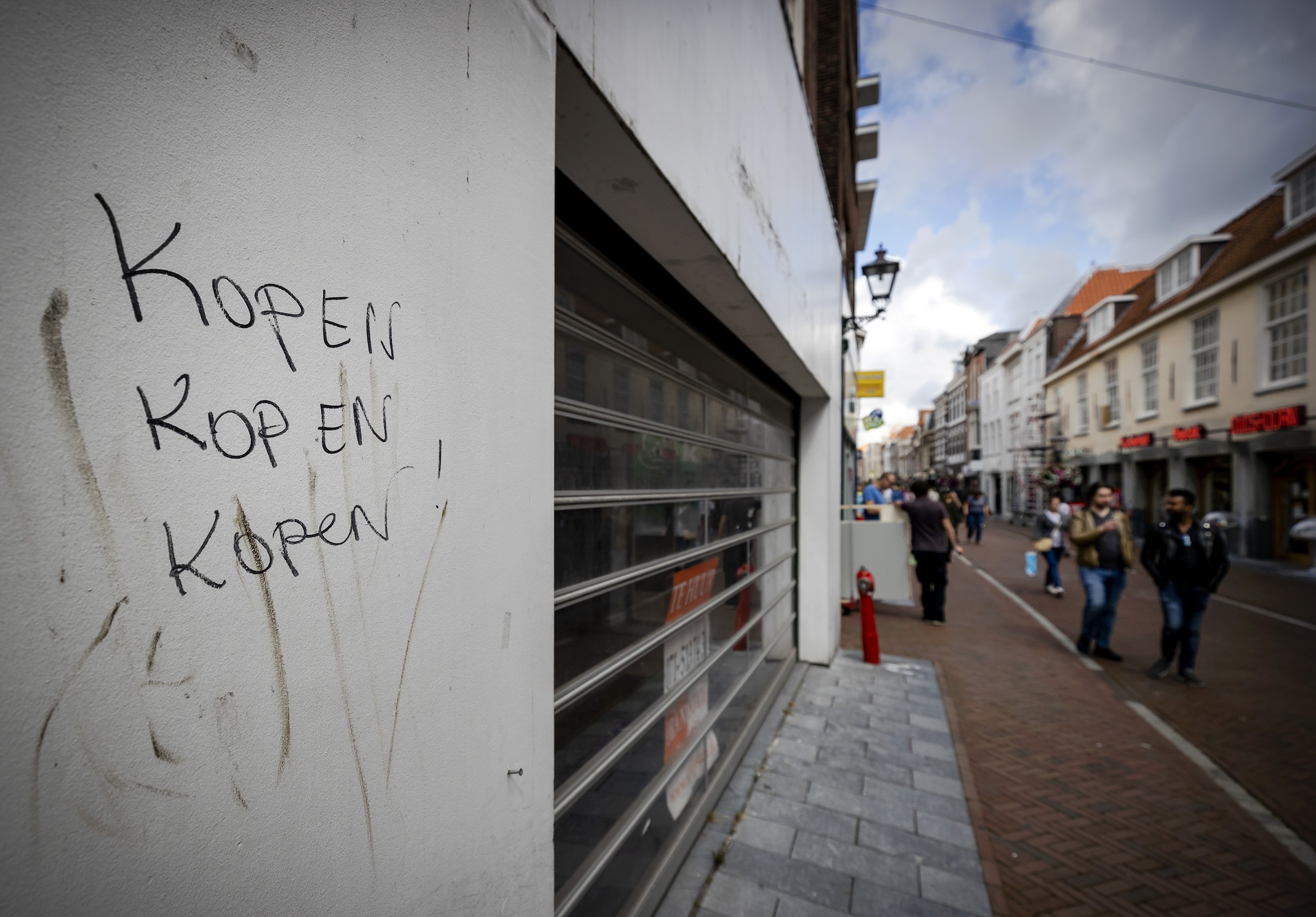 Leegstaande winkelpanden in de Haarlemmerstraat in Leiden. ANP
