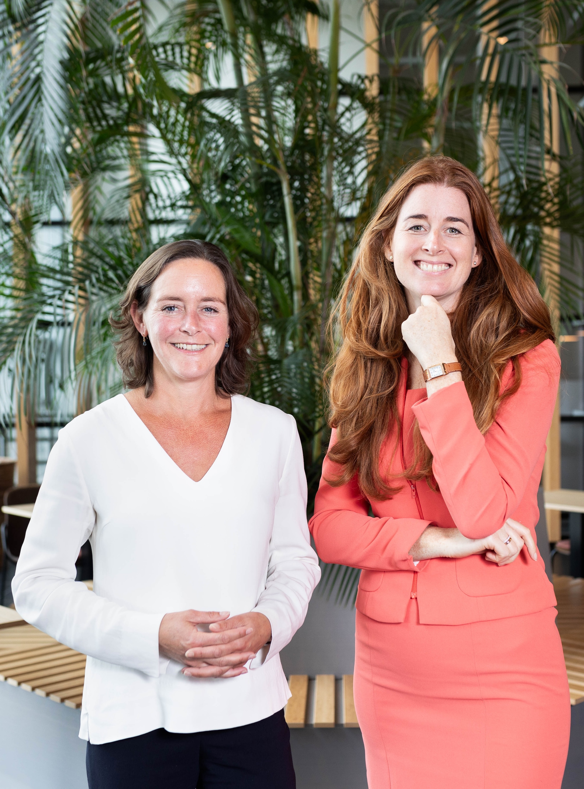 Leonie Schreve en Wineke Ploos van Amstel-Haagsma. Nina Schollaardt