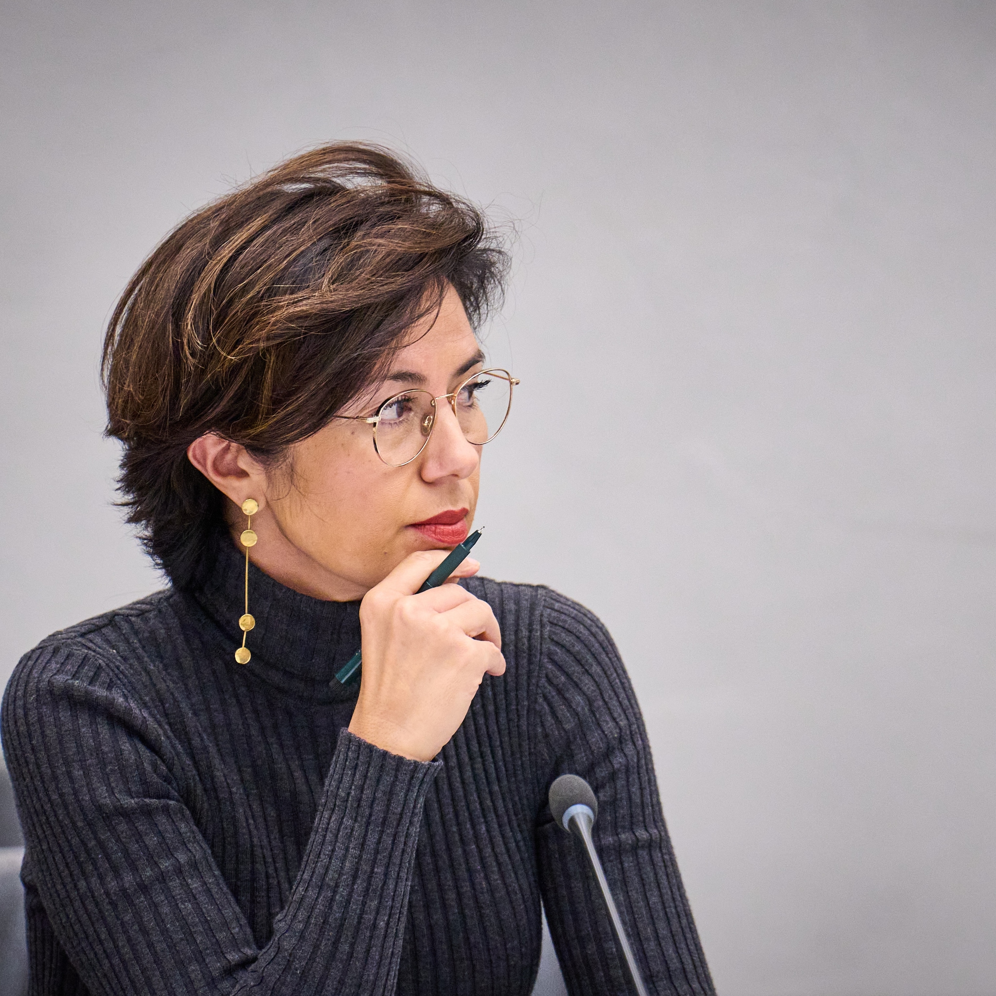 staatssecretaris uslu stapt op om corendon te gaan leiden