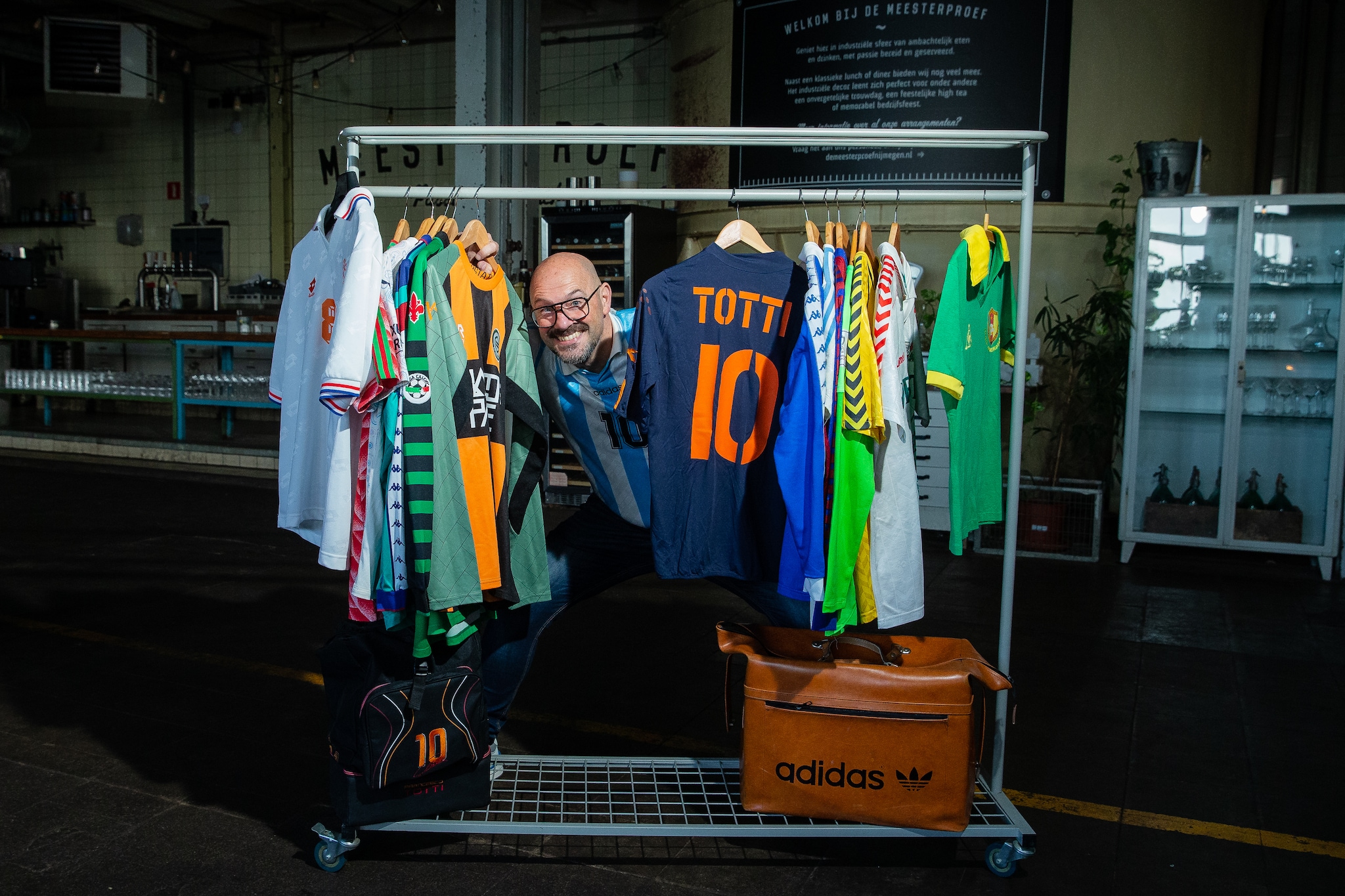 Jesse Rabbeljee houdt ook tentoonstellingen met zijn unieke collectie. Foto: David van Haren Jesse Rabbeljee houdt ook tentoonstellingen met zijn unieke collectie. Foto: David van Haren