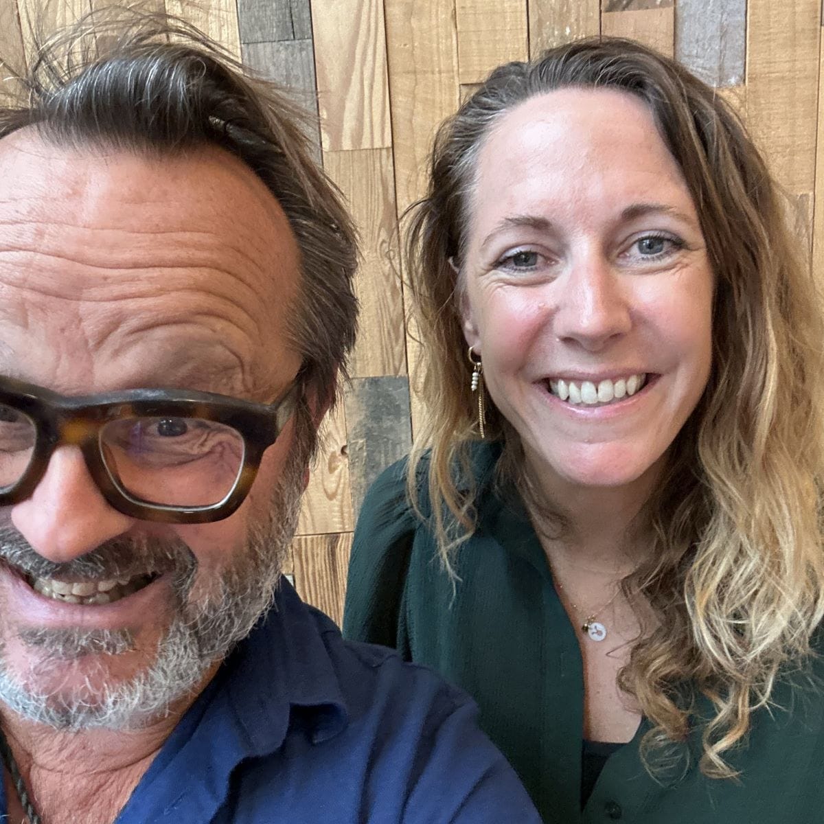 Fenny Koppen met Hart voor Zaken-host Cor Hospes.