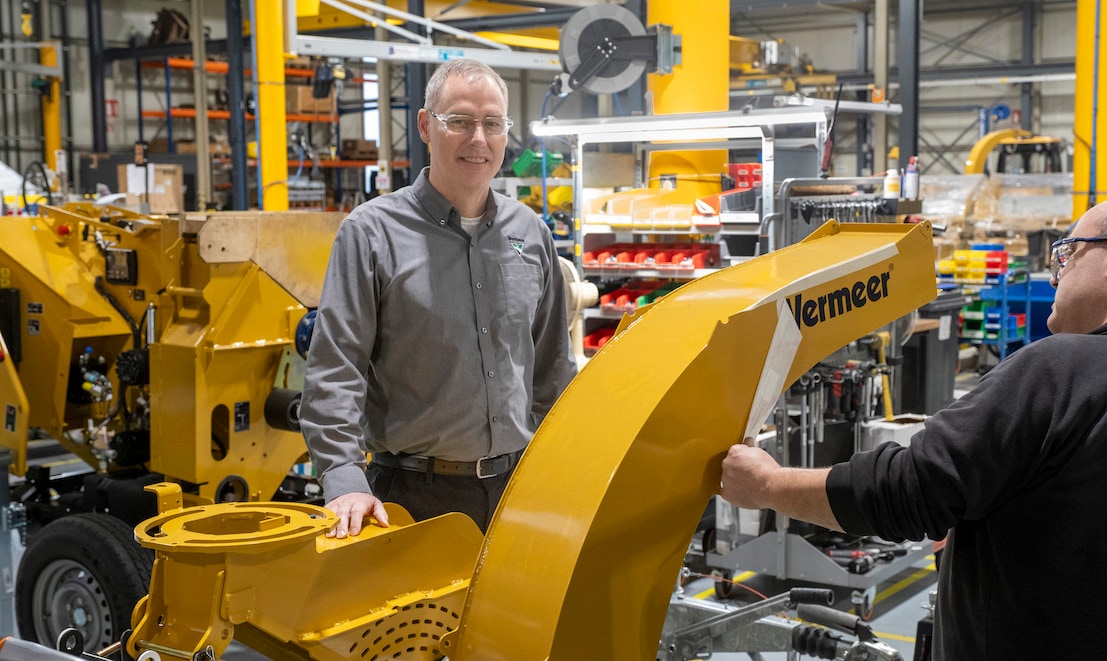 Steve Schemm in de Vermeer-fabriek. Dirk-Jan Gjeltema