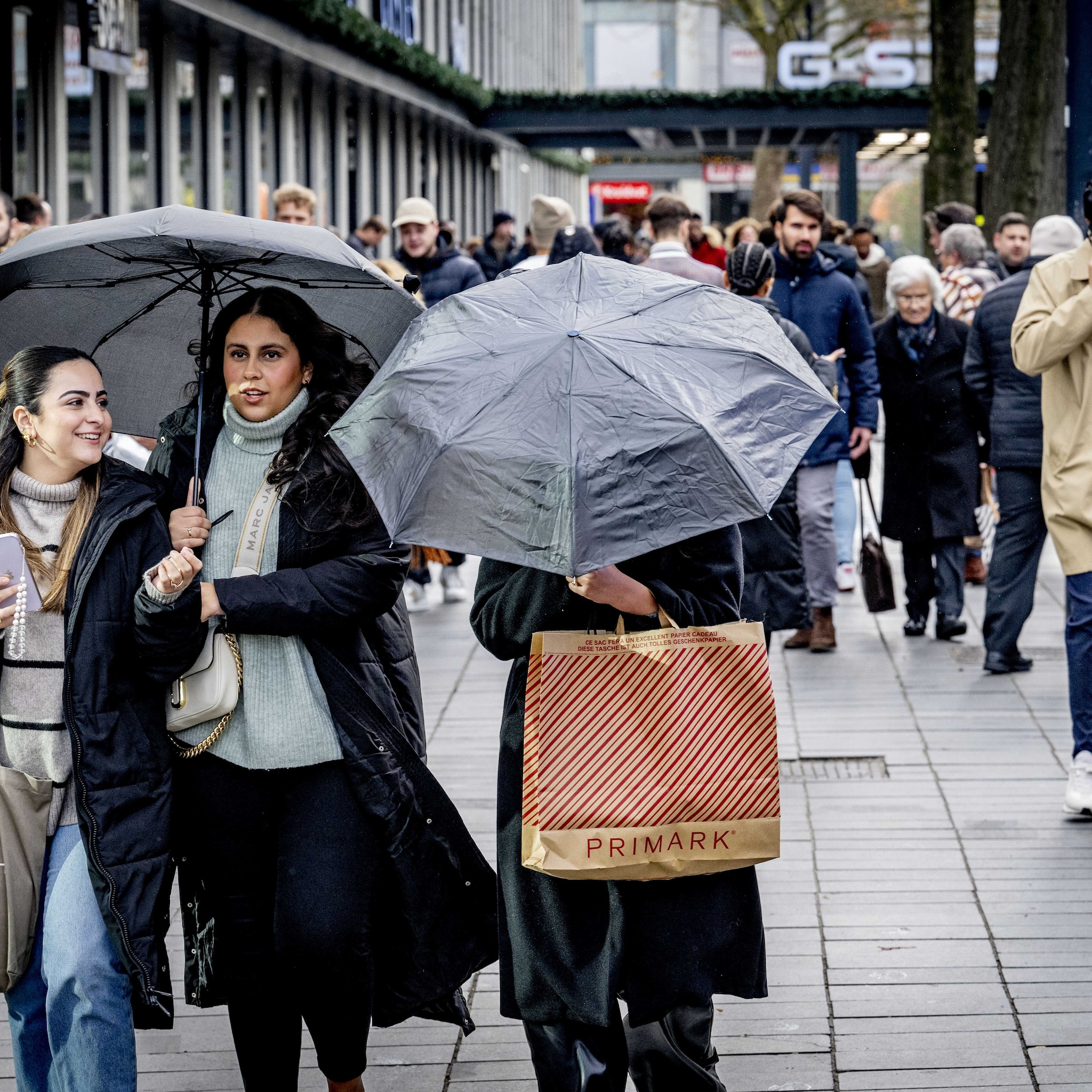hogere omzet winkeliers ondanks vlakke verkopen