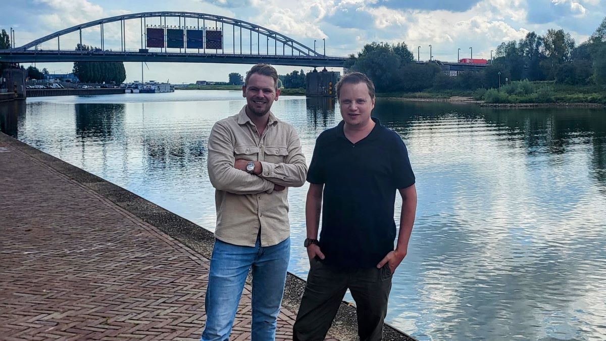 Tom Groenen (links) en Sven Schuurmans, oprichters van Glampings.com. Glampings.com