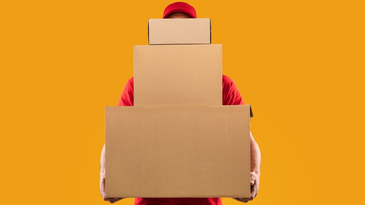 Sendcloud verwacht op 4, 11 en 18 december dan ook opnieuw een piek in pakketten. Shutterstock