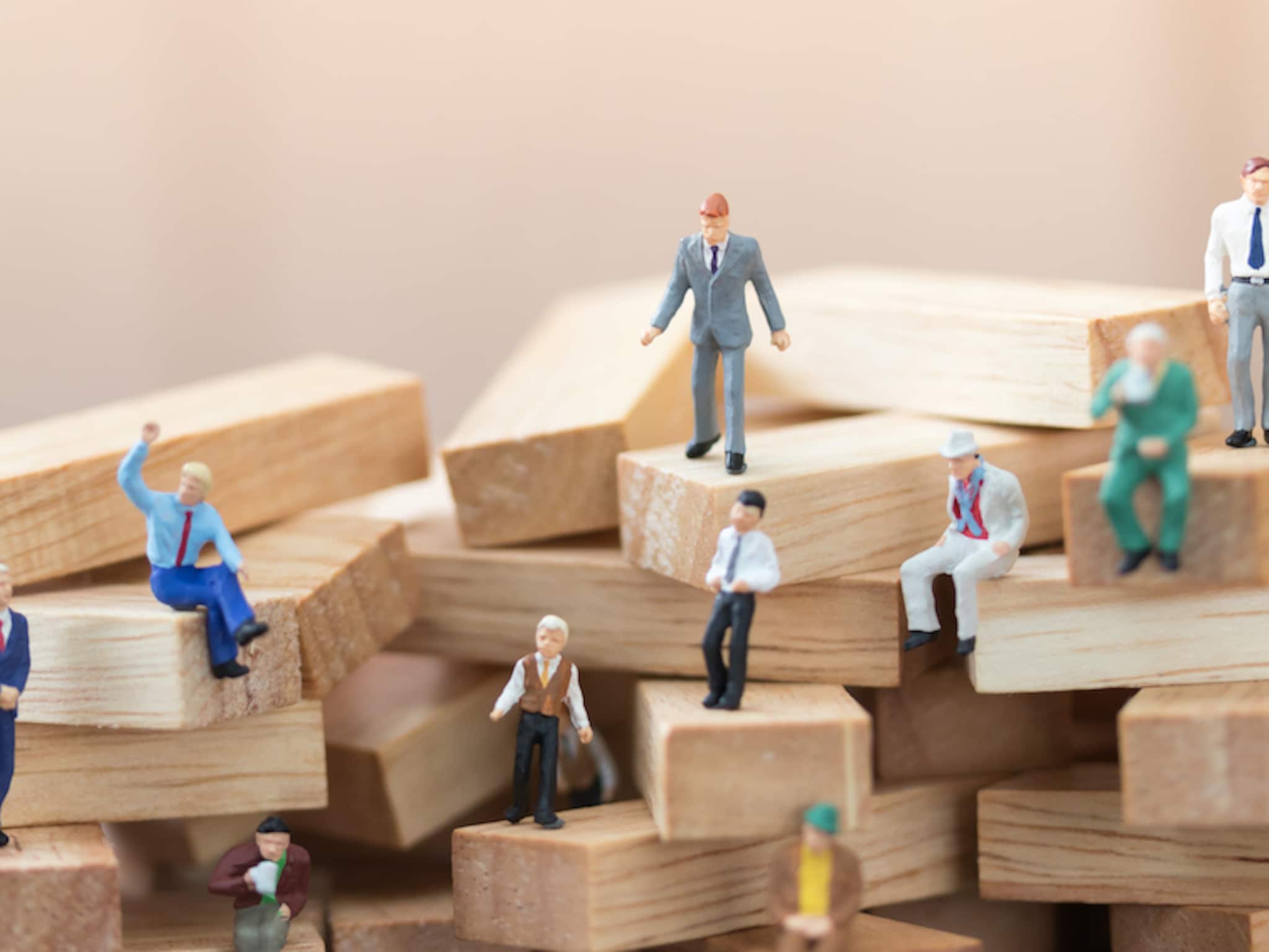 bestuurders zijn te vaak losgezongen van de werkelijkheid