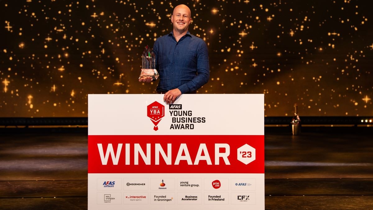 Patrique Zaman van Avy, de grote winnaar van de AFAS Young Business Award 2023. AFAS Young Business Award