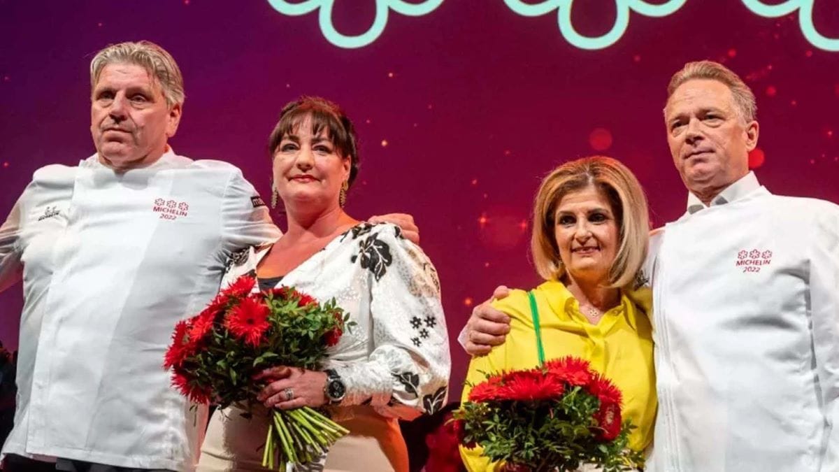 Jonnie en Thérèse Boer (links) van De Librije en Jannis en Claudia Brevet (rechts) van Inter Scaldes bij een eerdere uitreiking van de Michelinsterren. ANP