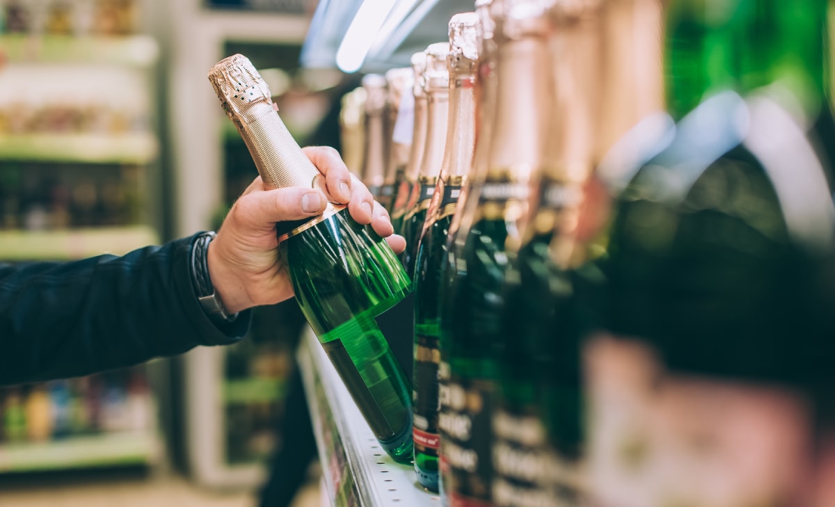 Is de supermarkt bij jou in de buurt open? Je leest het in dit overzicht. Shutterstock
