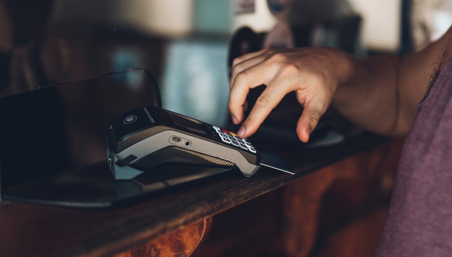 Koepel: horeca moet duurder worden om bankroeten te voorkomen Shutterstock