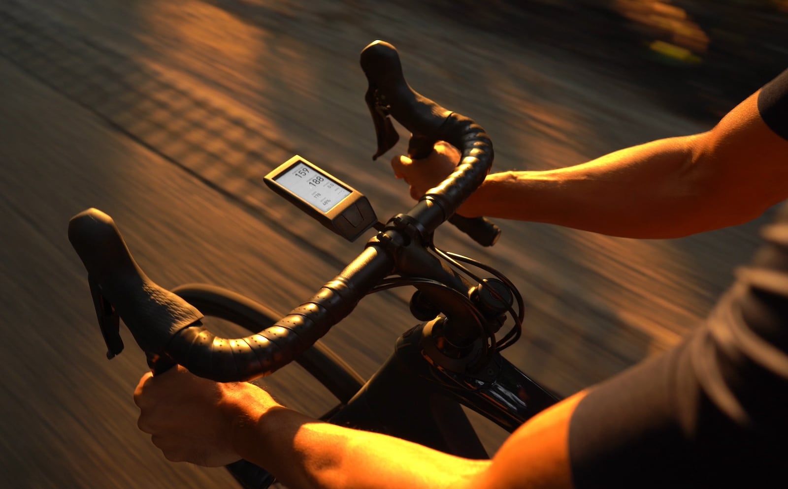 De fietscomputer van Absolute Cycling is behalve kwalitatief hoogstaand, ook nog eens bijzonder fraai Absolute Cycling