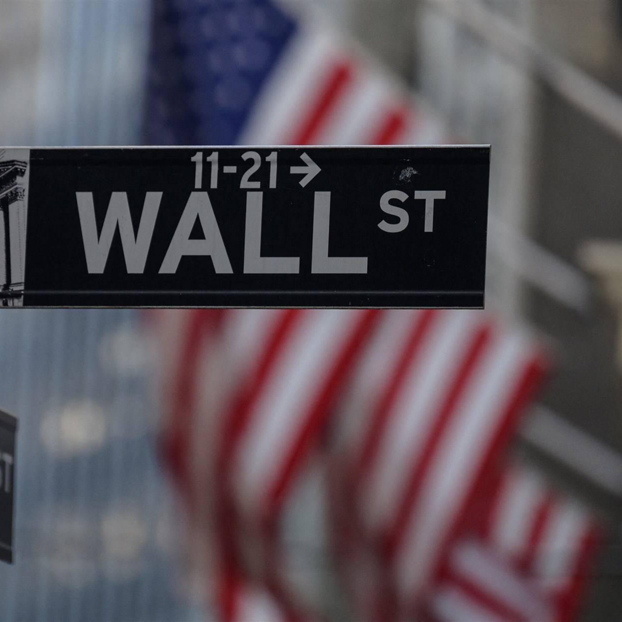 wall street sluit met stevige verliezen door oorlog en rentevrees