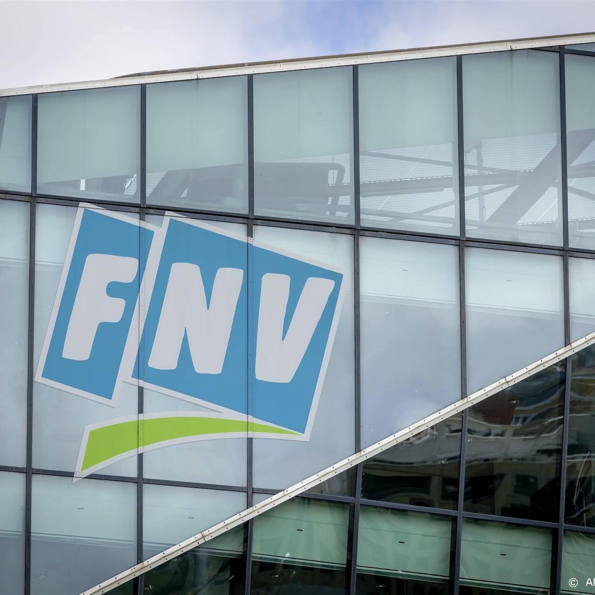 fnv wil verplichte gedragscode tegen grensoverschrijdend gedrag