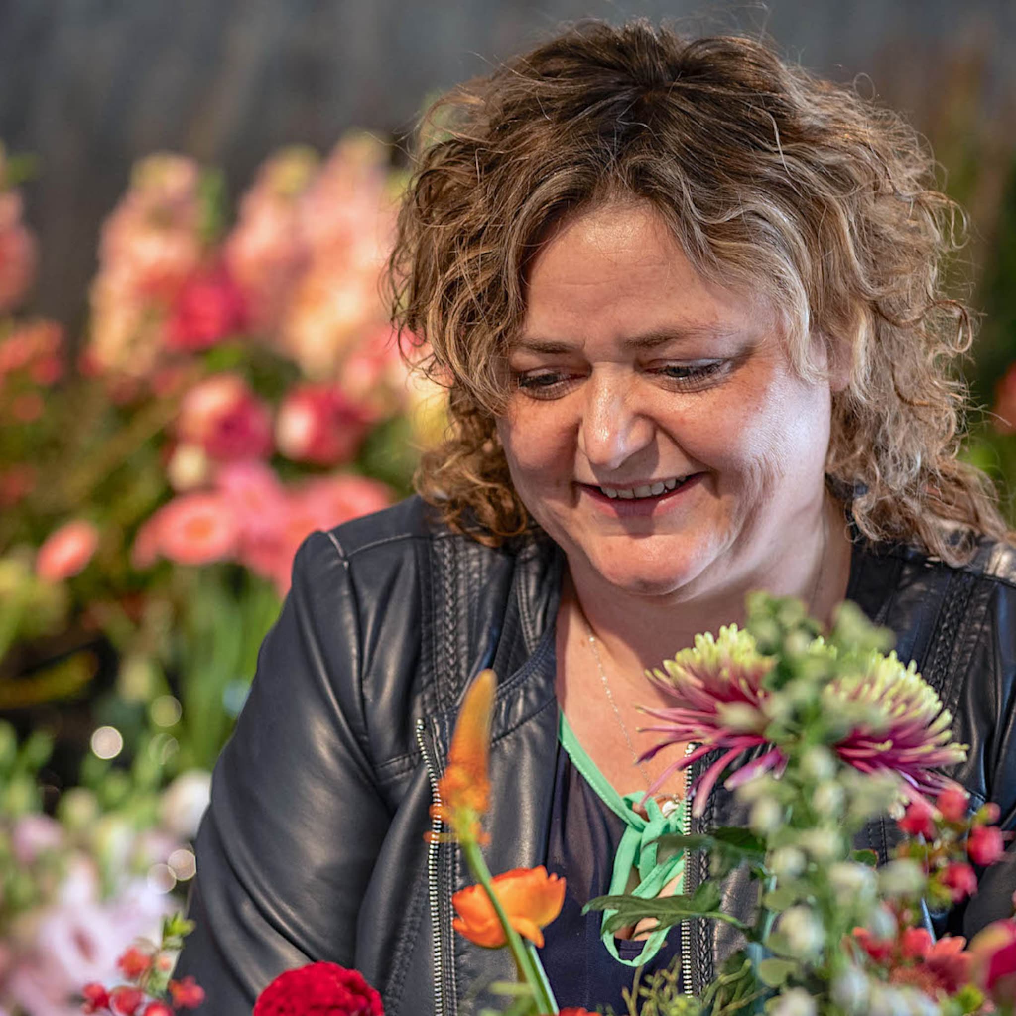 hoe miranda haar bedrijf in bloemsierkunst uit de coronaschulden krijgt
