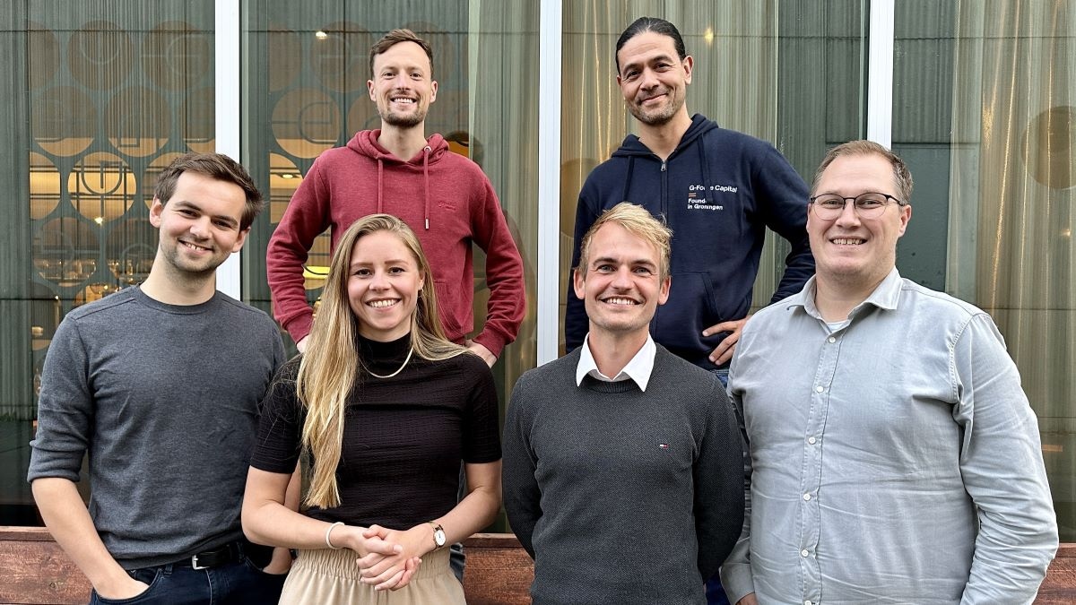 Bram Musters, Lotte van der Kolk, Hans Wobbes, Mattheüs Nubé (Founders team Swipe4Work), Niek Huizenga (G-Force Capital), Boudewijn Hulst (Investment Manager NOM).