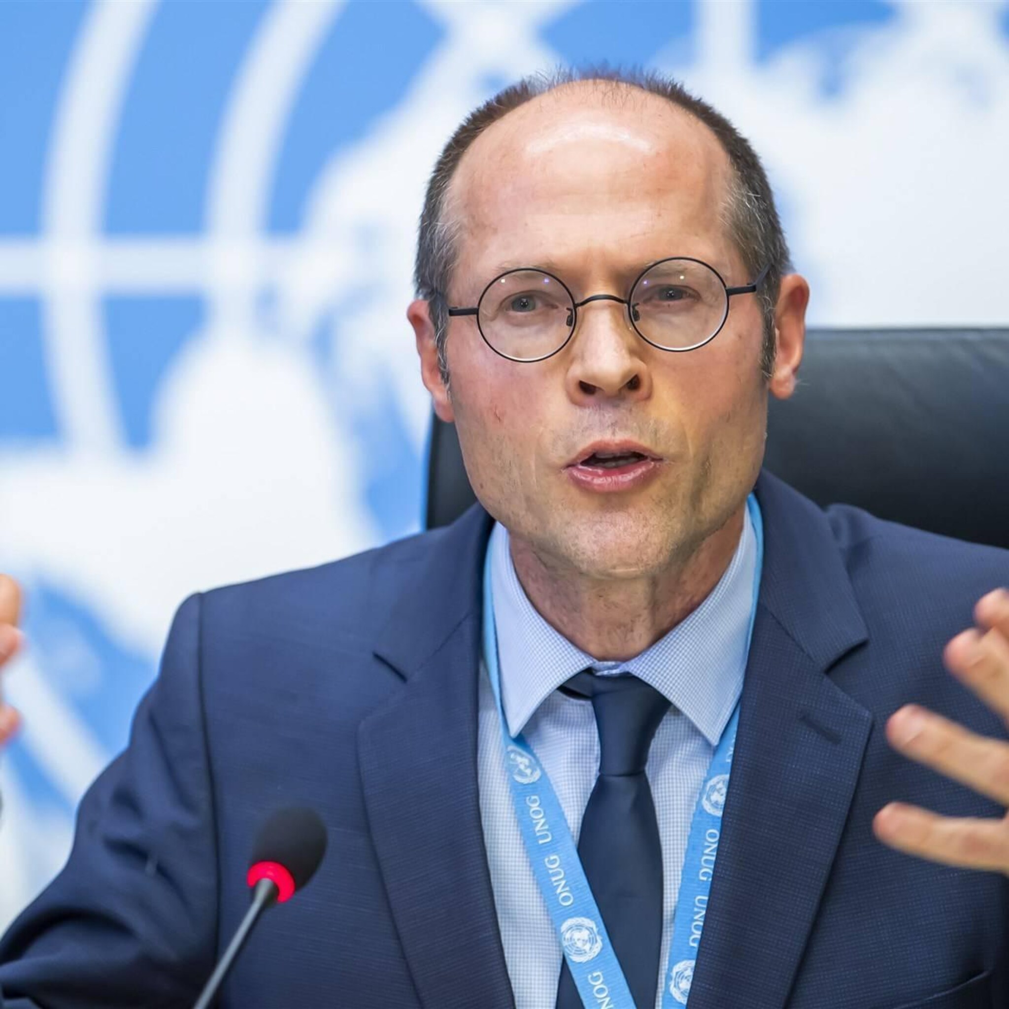 vn expert mensen met minimumloon leven steeds vaker in armoede