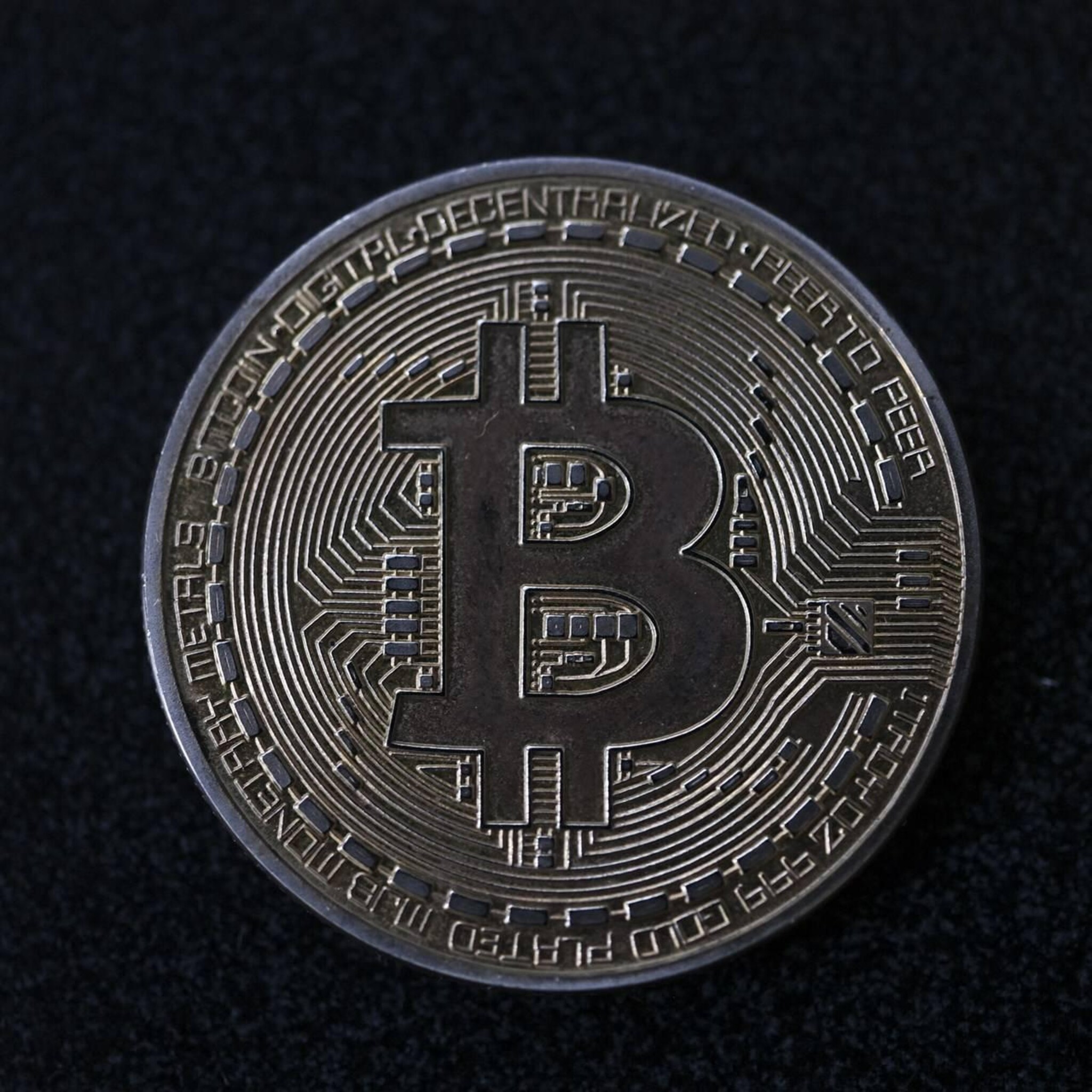 cryptobedrijven vs aangeklaagd voor miljardenfraude