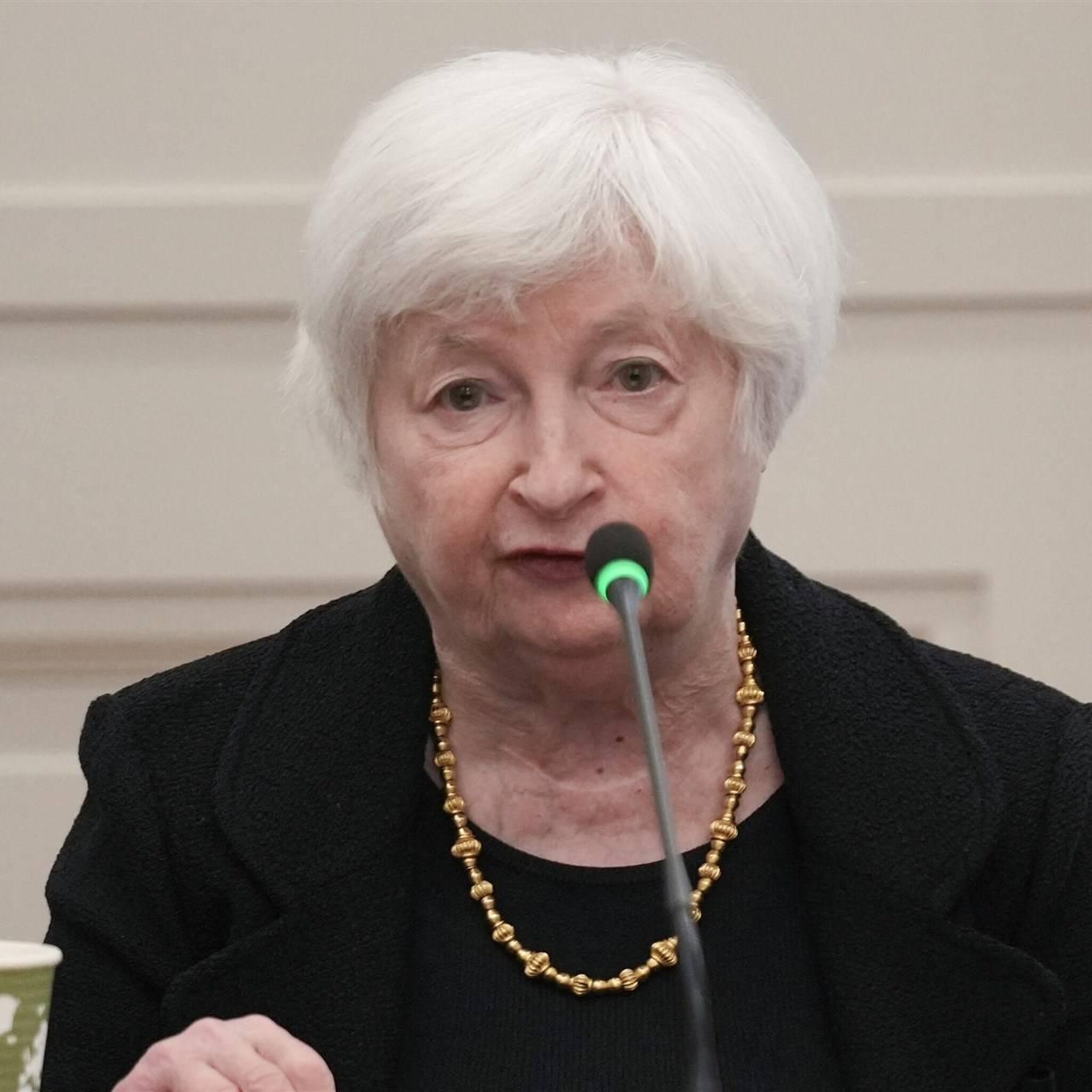 yellen nog te vroeg om te speculeren over impact conflict israel