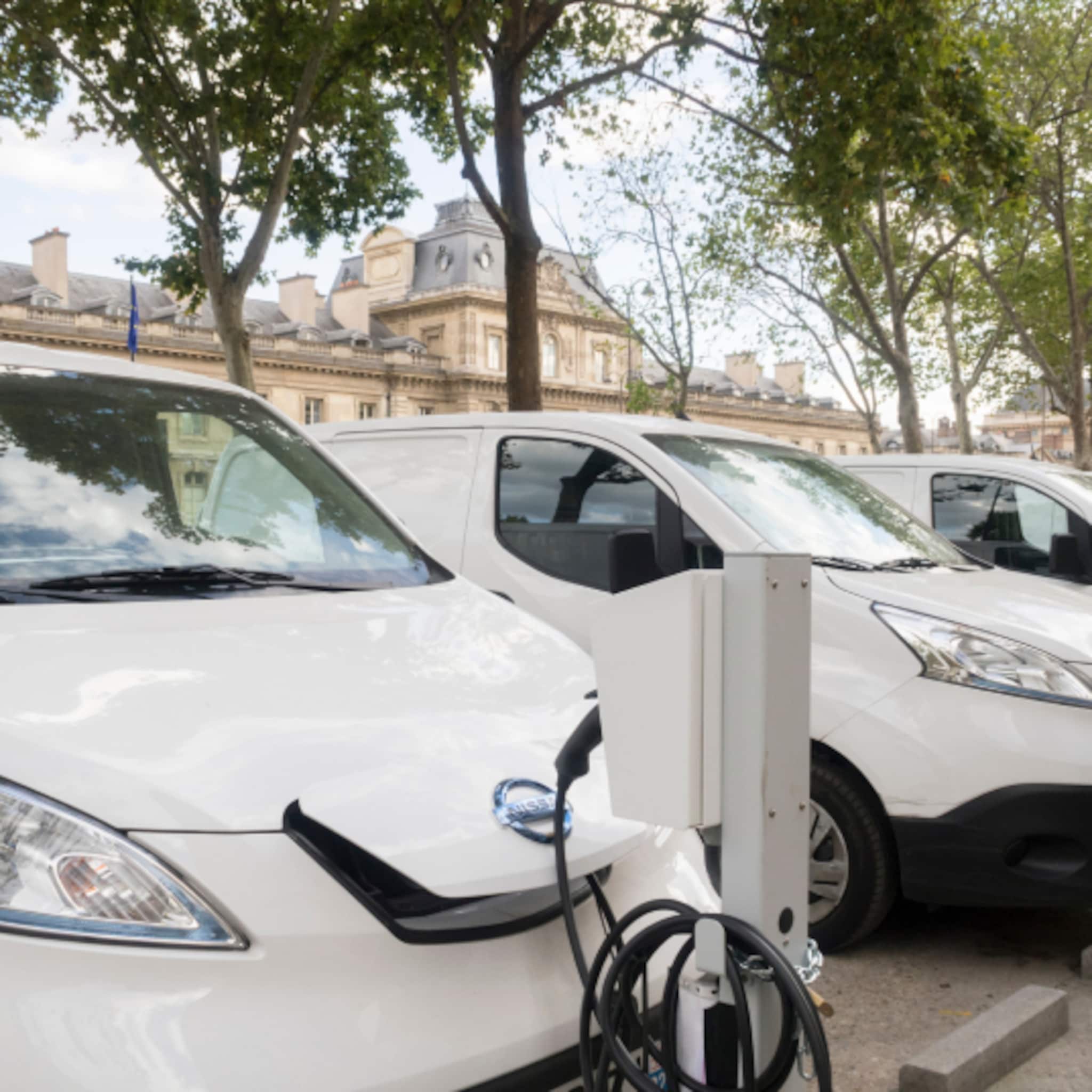 gros van bedrijven schuift elektrificatie van wagenpark op de lange baan