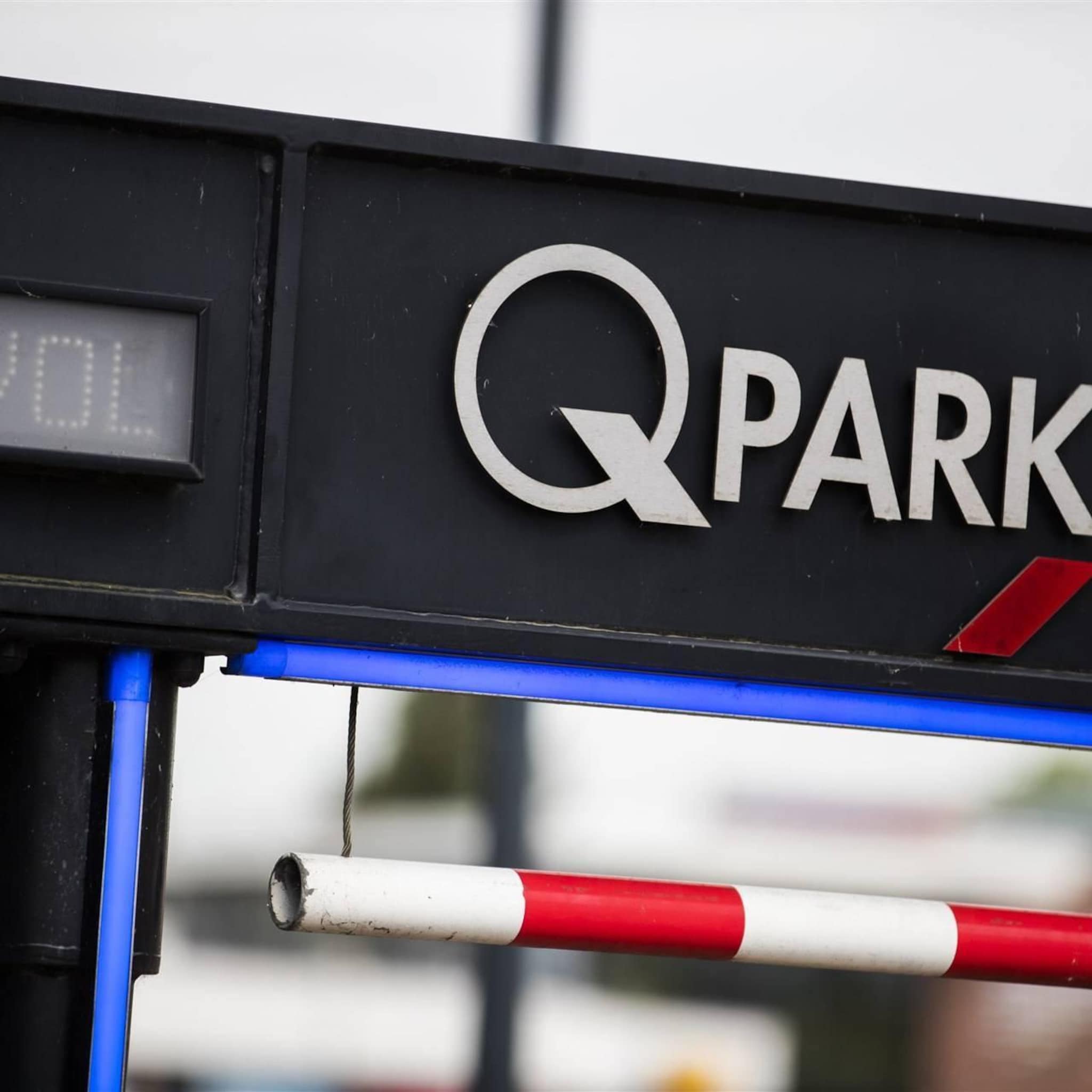 kkr onderzoekt verkoop parkeergarages q park
