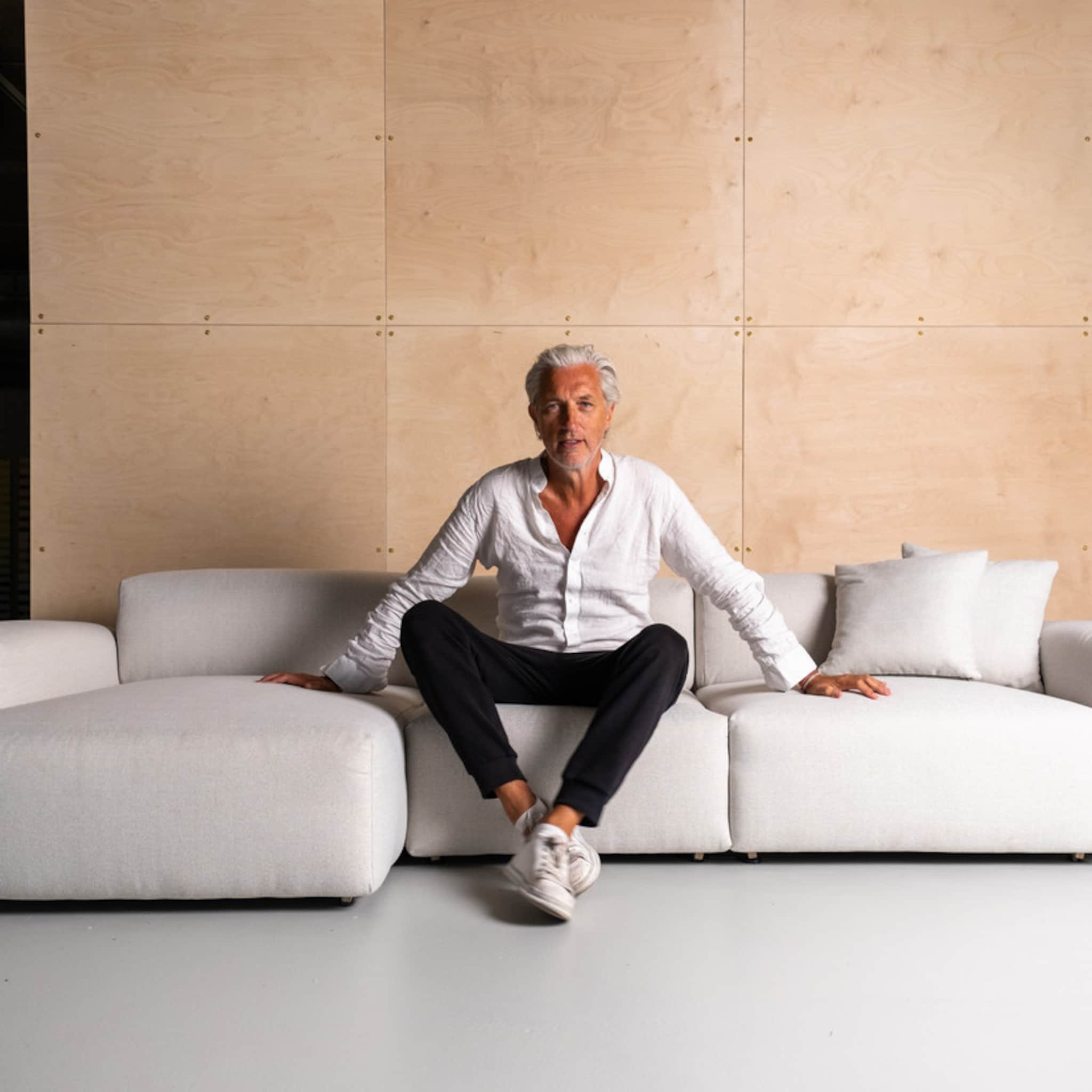topontwerper marcel wanders gaat met nieuw bedrijf op duurzame toer en kort supply chain in