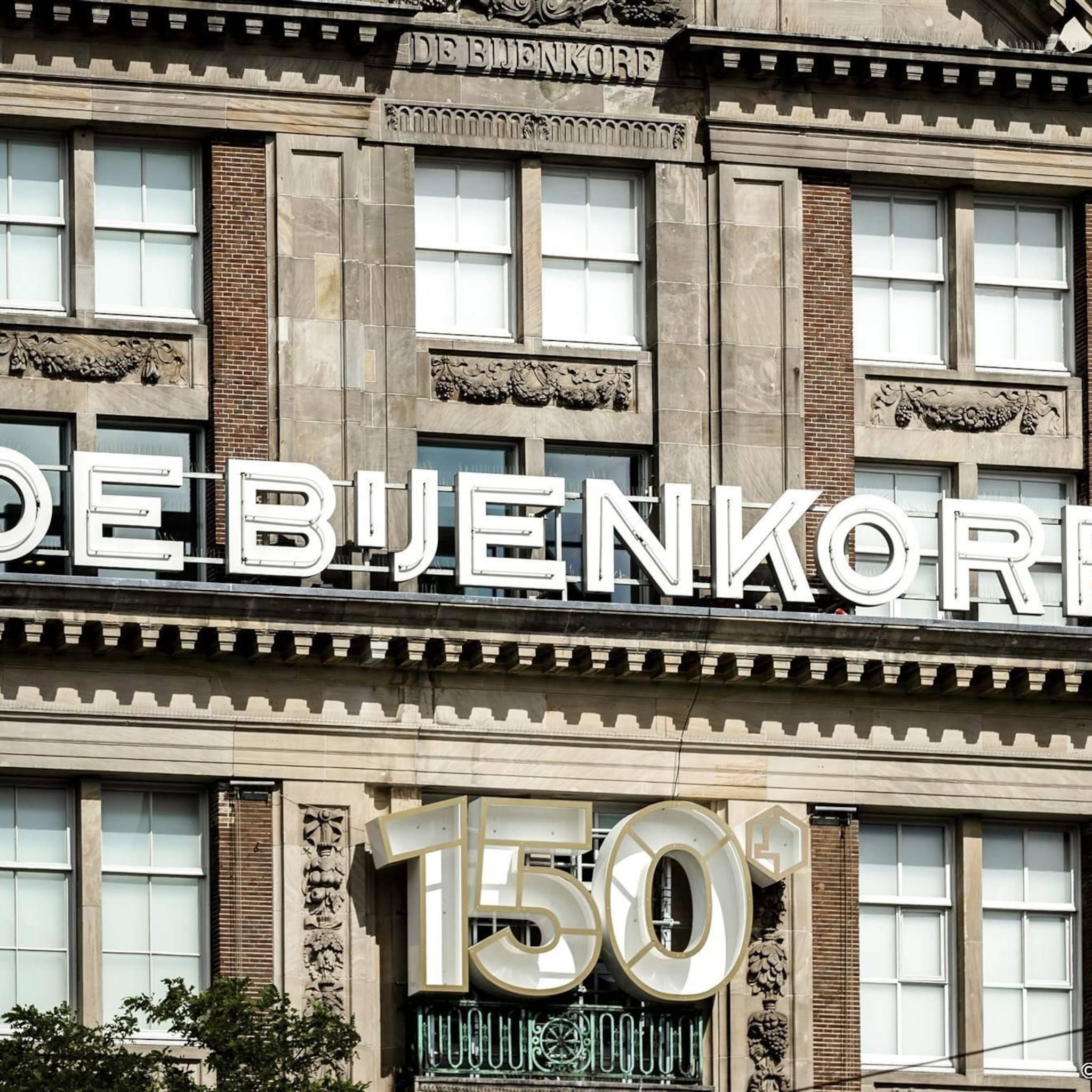 de bijenkorf schrapt tientallen kantoorbanen