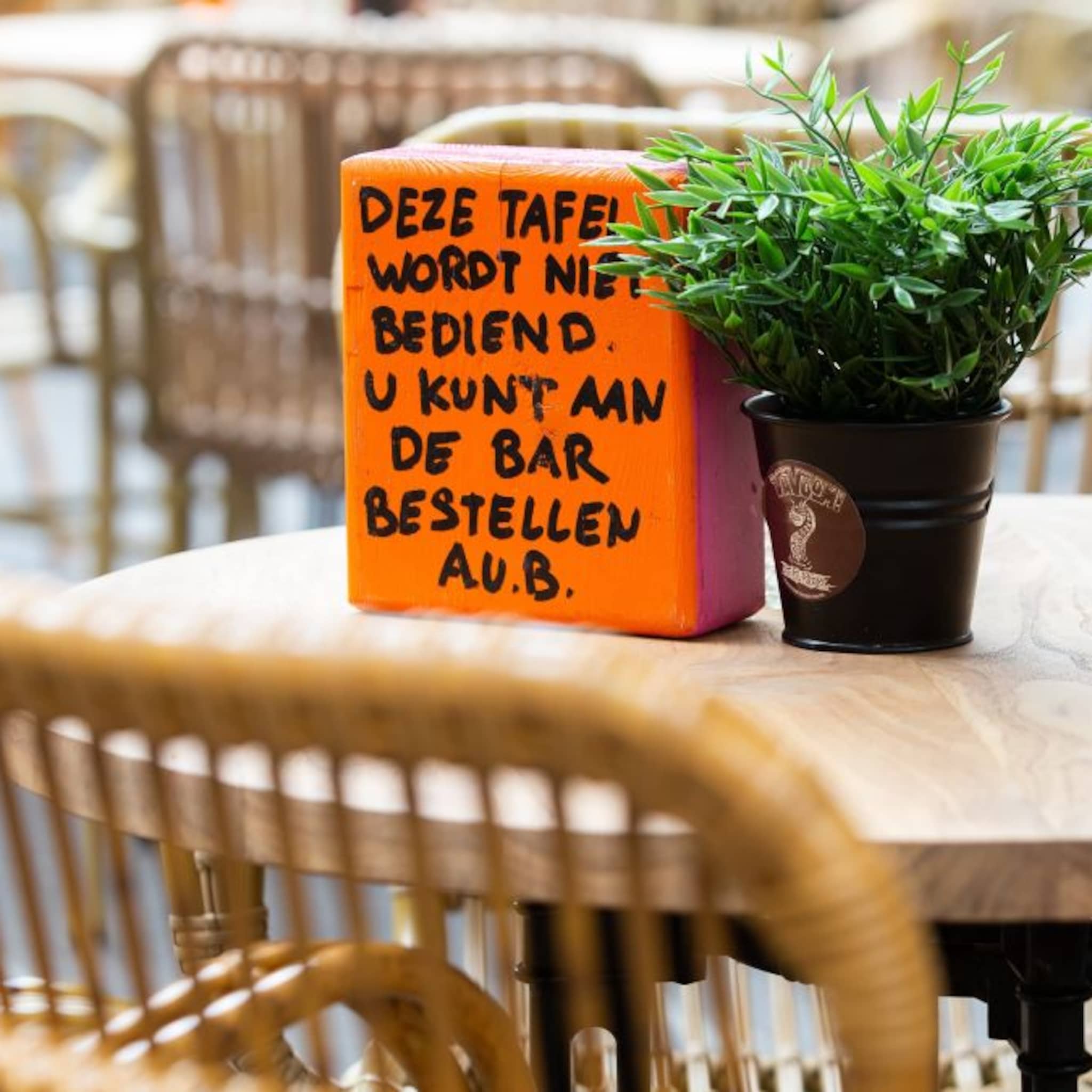 krapte op arbeidsmarkt hoe wil politiek den haag dat enorme probleem aanpakken