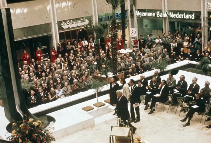 Toenmalig prinses Beatrix opent Hoog Catharijne in 1973. Foto: Het Utrechts Archief