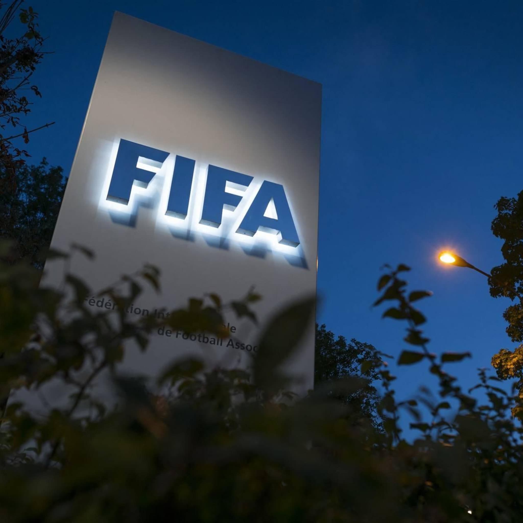 fifa laat russische voetballers toe op wk s onder 17