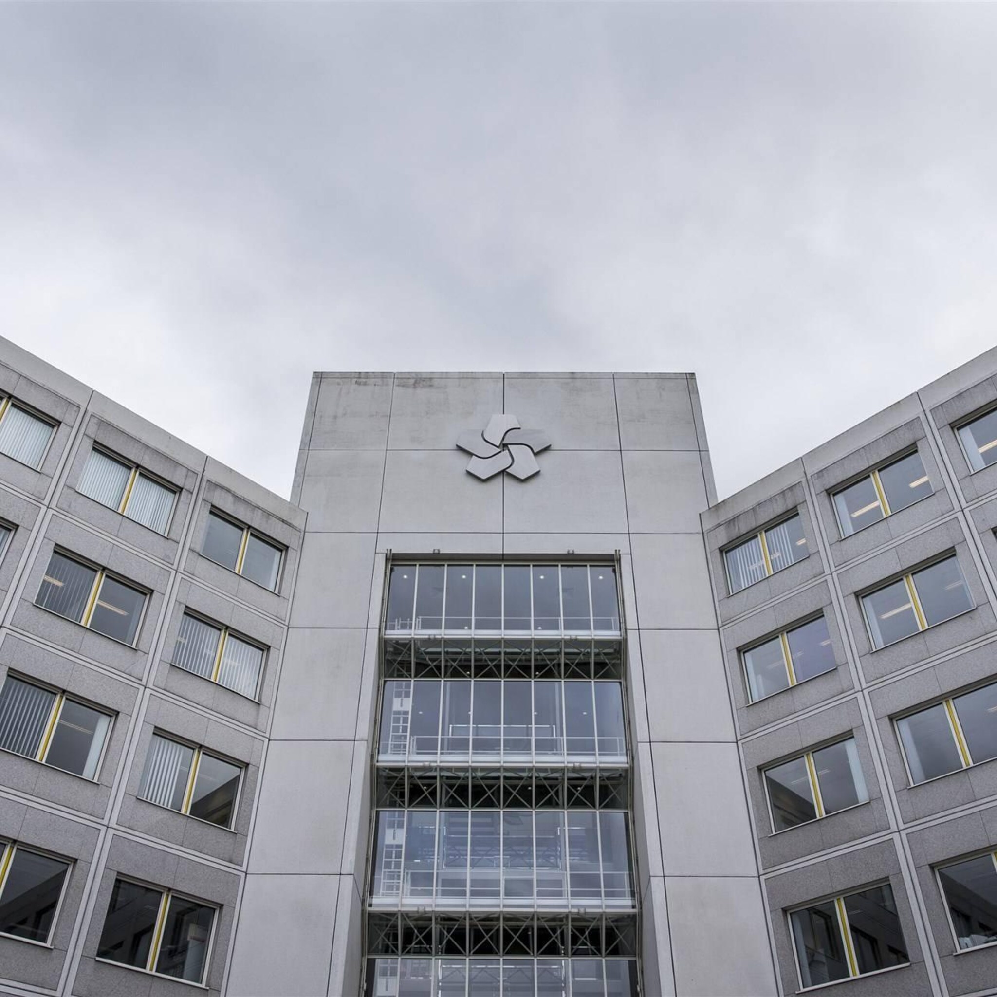 nam stapt naar raad van state om uitblijven vergunning ternaard