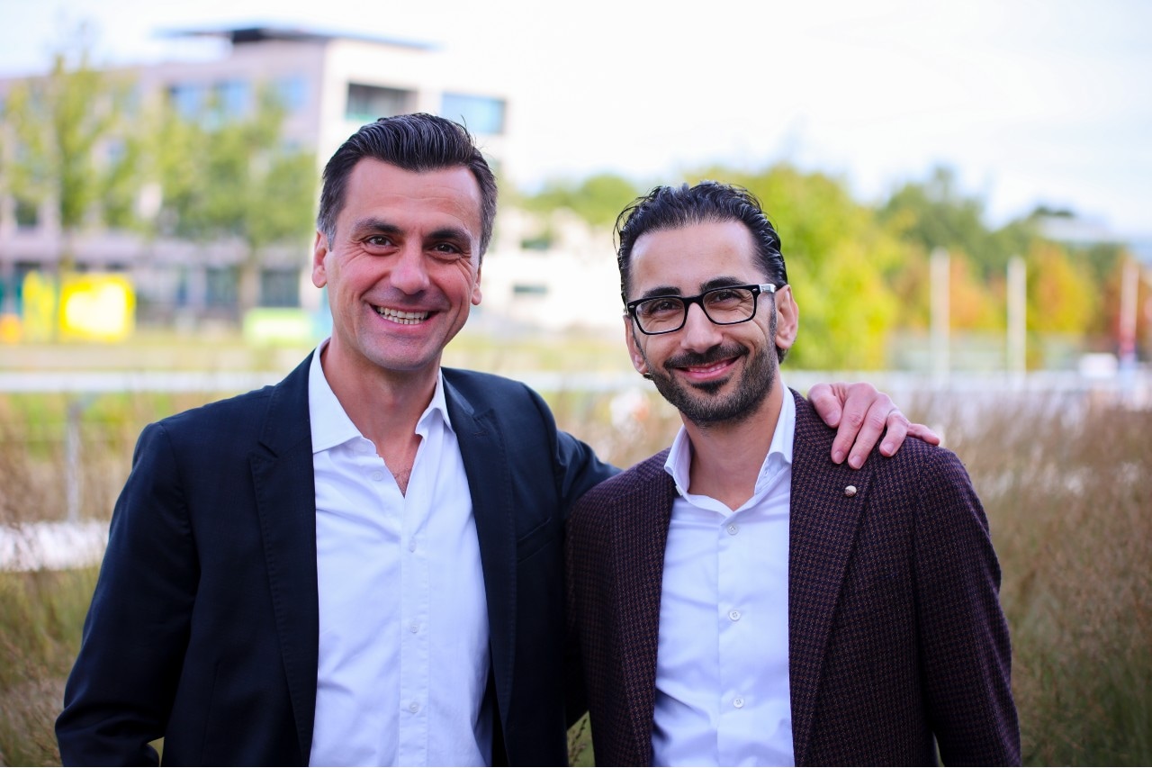 Ondernemer en investeerder Süleyman Gogus (r) en Omer Basbug (l) van BSG Auto Part, eerder op het NLGroeit Top 250 Groeibedrijven-event. Foto: Fae Milder.