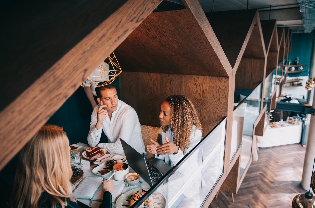 Chocoladecaféketen ChiqueOLatte biedt meer dan alleen een kop warme chocolademelk. Ooit begonnen in Amsterdam zijn er nu ook vestigingen in Luxemburg, Chicago en Dubai. Foto: Chique-au-Latte.