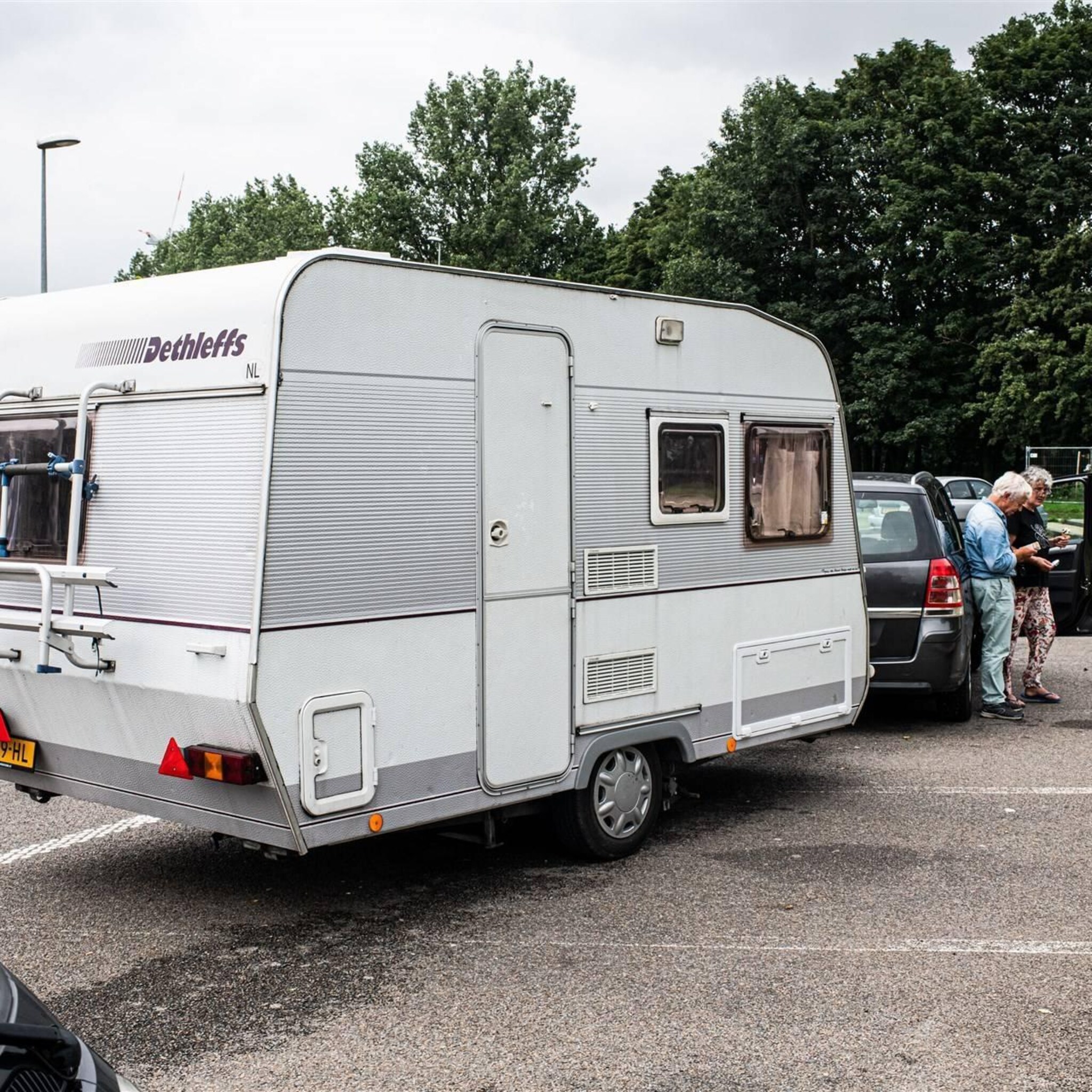 jongeren kopen massaal caravans en campers
