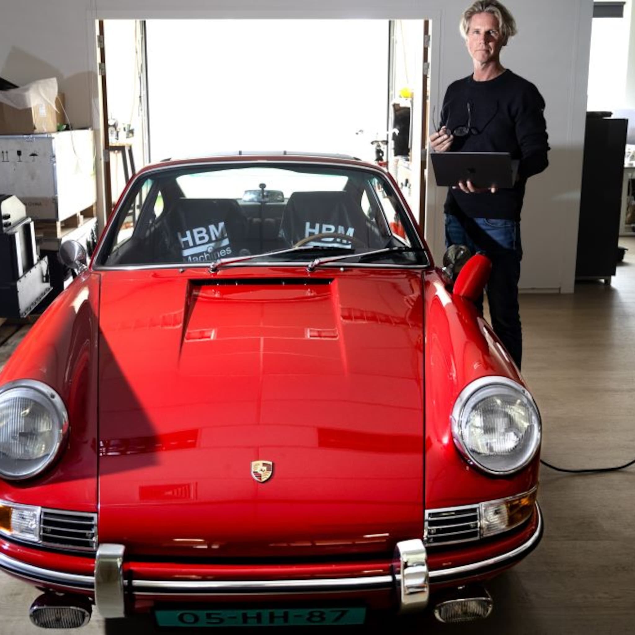 klassieker in plaats van tesla de e porsches uit helmond zijn wereldhit