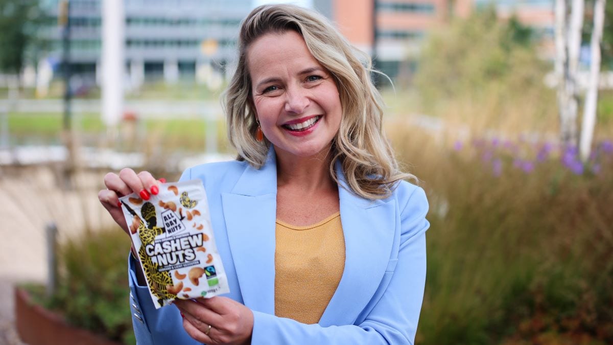 Jettie van Mourik-Woerden: ,,Bij All Day Nuts benaderen we de notenketen vanuit een andere wijze. De keten 100% transparant en zo kort mogelijk.” Foto: Fae Milder/fgmphotography.nl