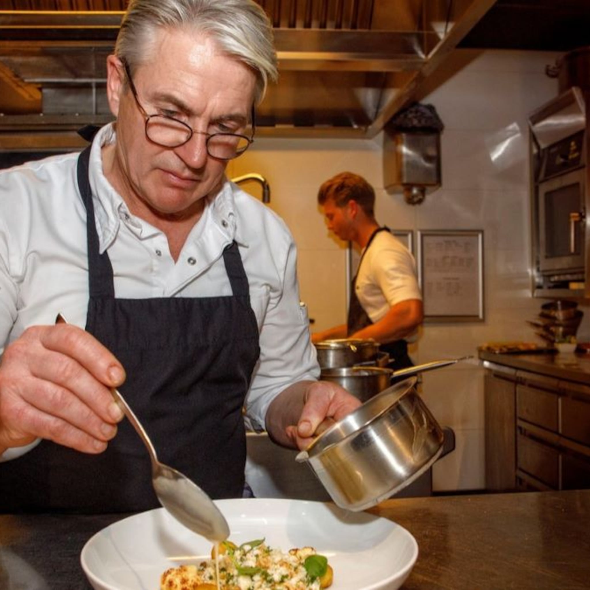 het weer is nog zomers maar in de horeca staat de kerstman al voor de deur