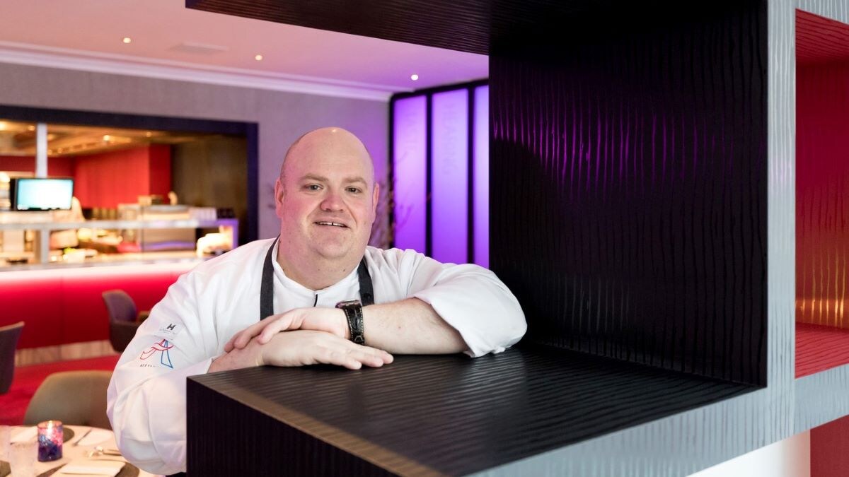 Eigenaar Dennis Middeldorp van restaurant Sense. Foto: Marc Bolsius