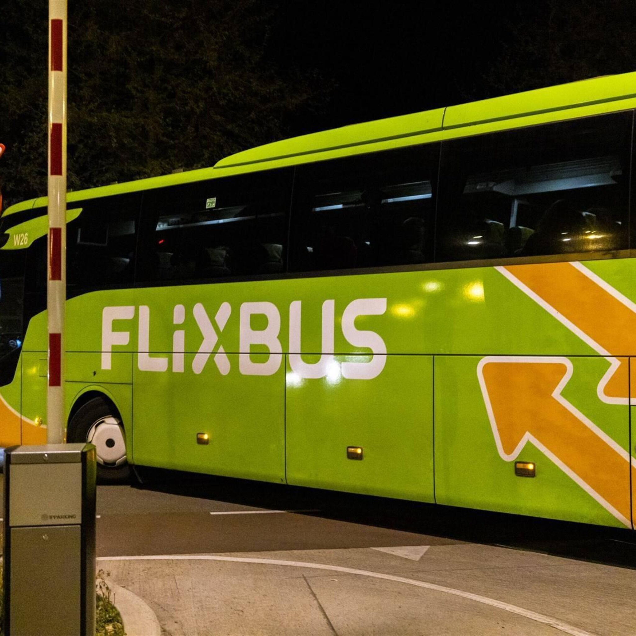 moederbedrijf flixbus boekt recordomzet in eerste jaarhelft