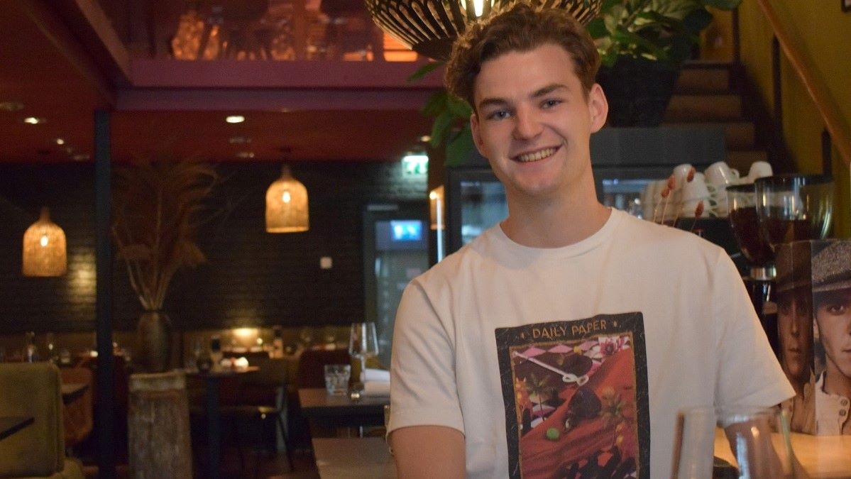 Stijn Mulder is de jongste met een eigen restaurant in de stad. Foto: indebuurt Tilburg