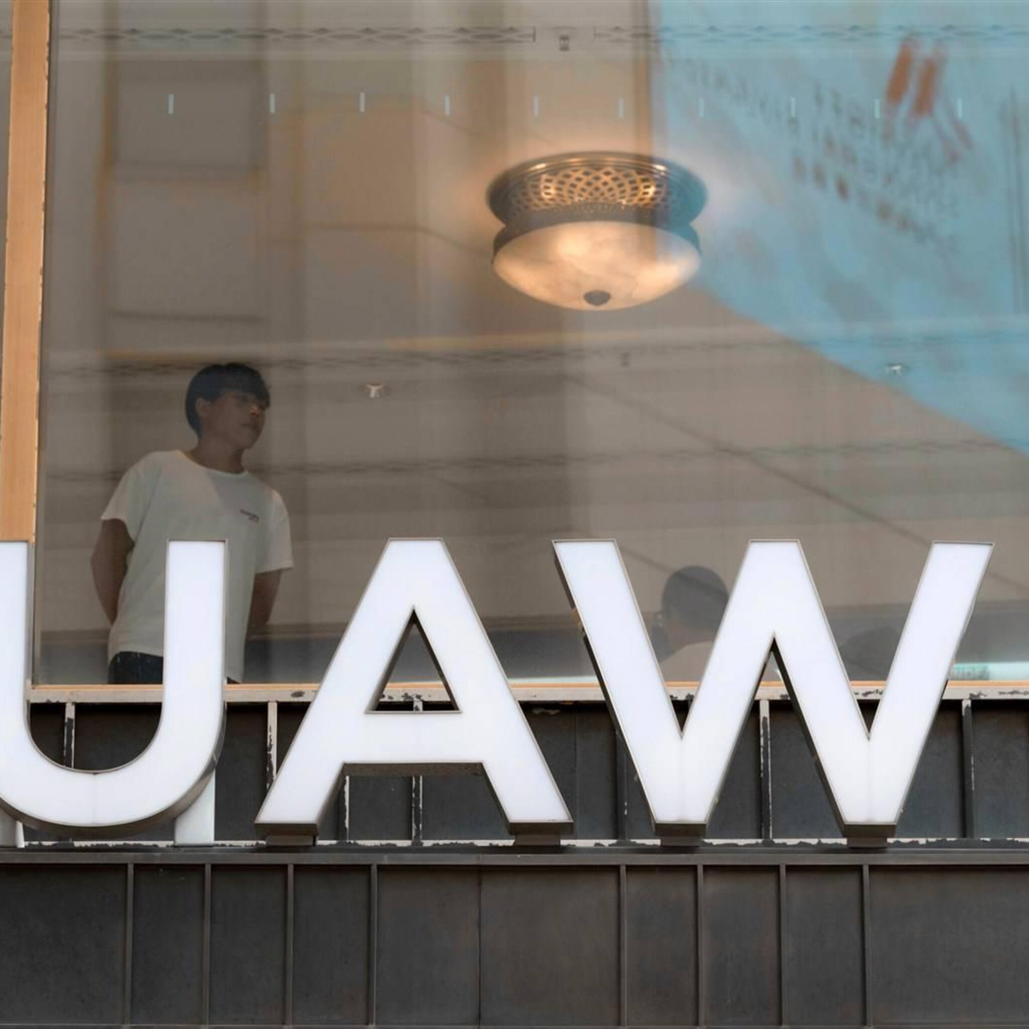 bloomberg duitsland wil huawei onderdelen uit 5g netwerk weren