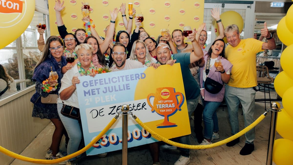 Brasserie de Zeester in Scherpenisse werd tweede in de terrassencompetitie. Foto: Lipton