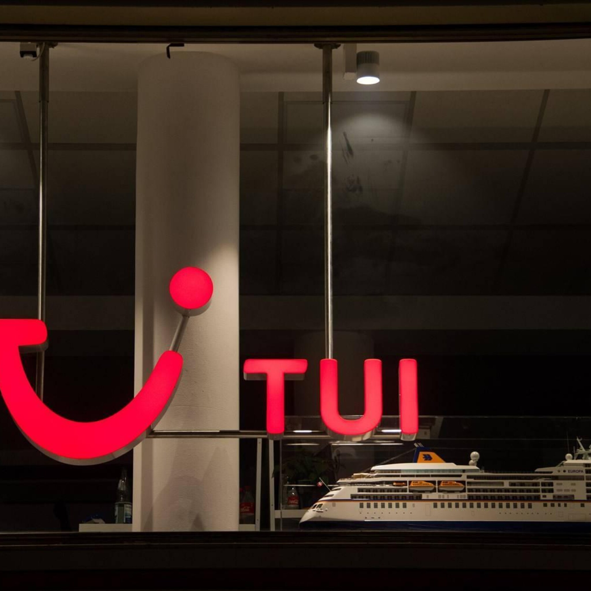 touroperator tui ziet sterke vraag naar reizen in winterperiode