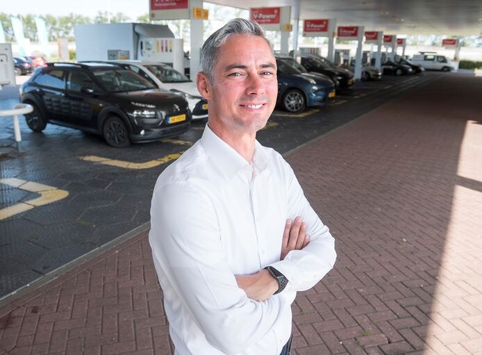 Wiebe Bevelander noemt tankstation Haarrijn, langs de A2 bij Breukelen, een van de 'vlaggenschippen' van Shell. Foto's: AD/Marnix Schmidt.