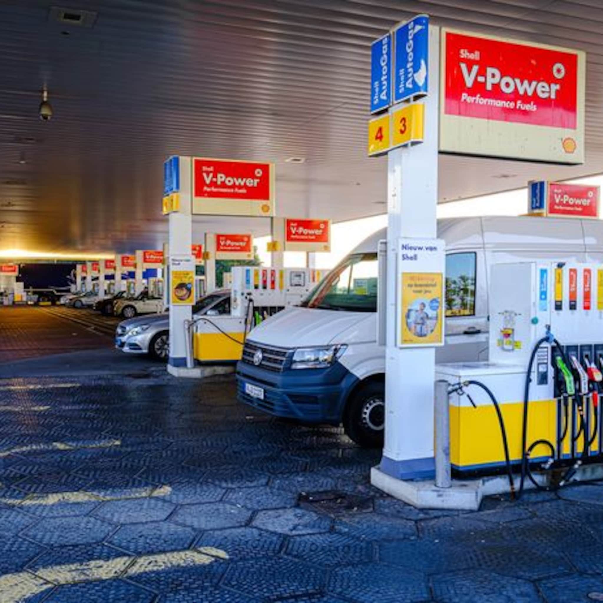 recordbod 41 001 004 euro voor tankstation haarrijn langs a2